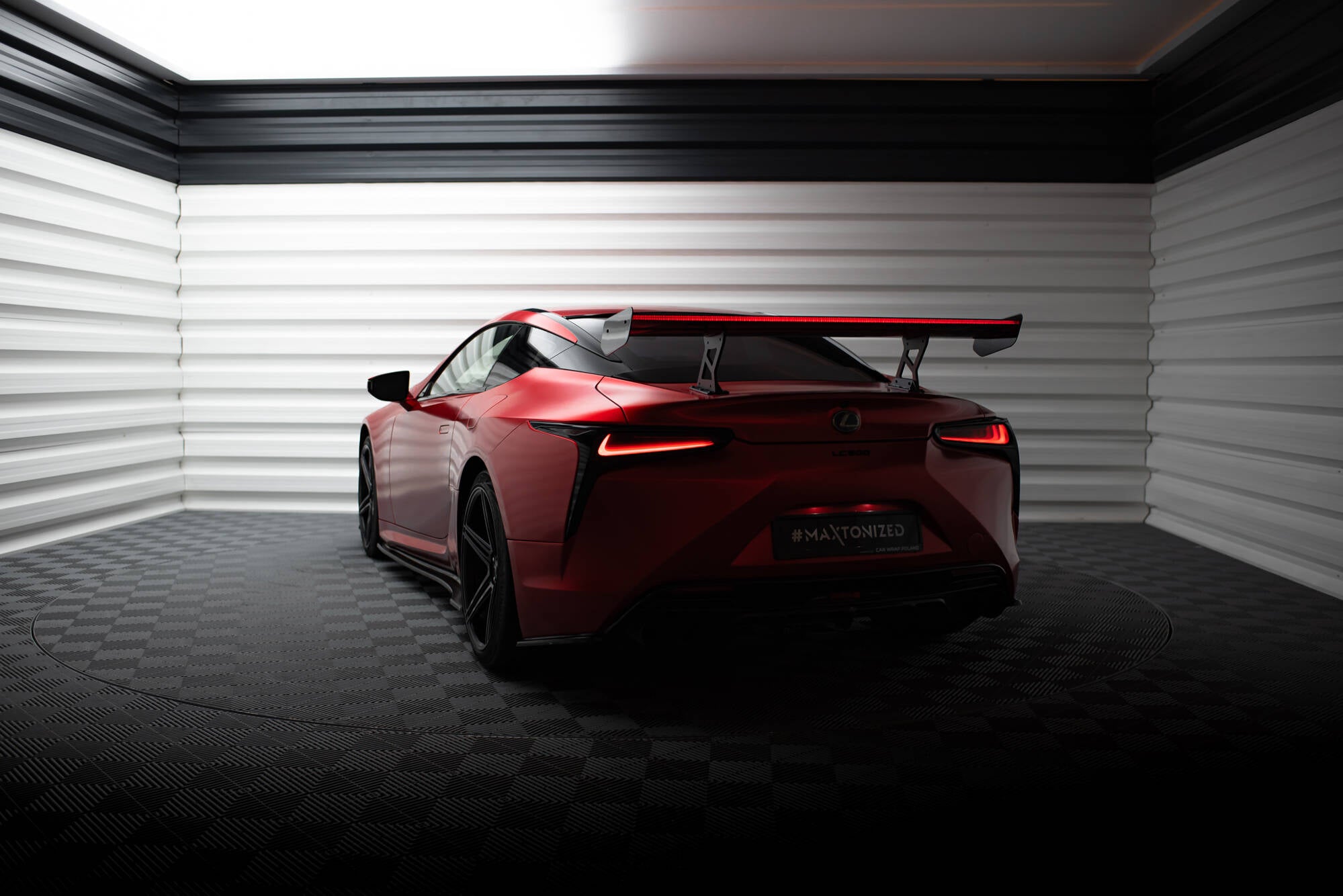Maxton Design Carbon Spoiler + LED Lexus LC für Lexus LC Mk1