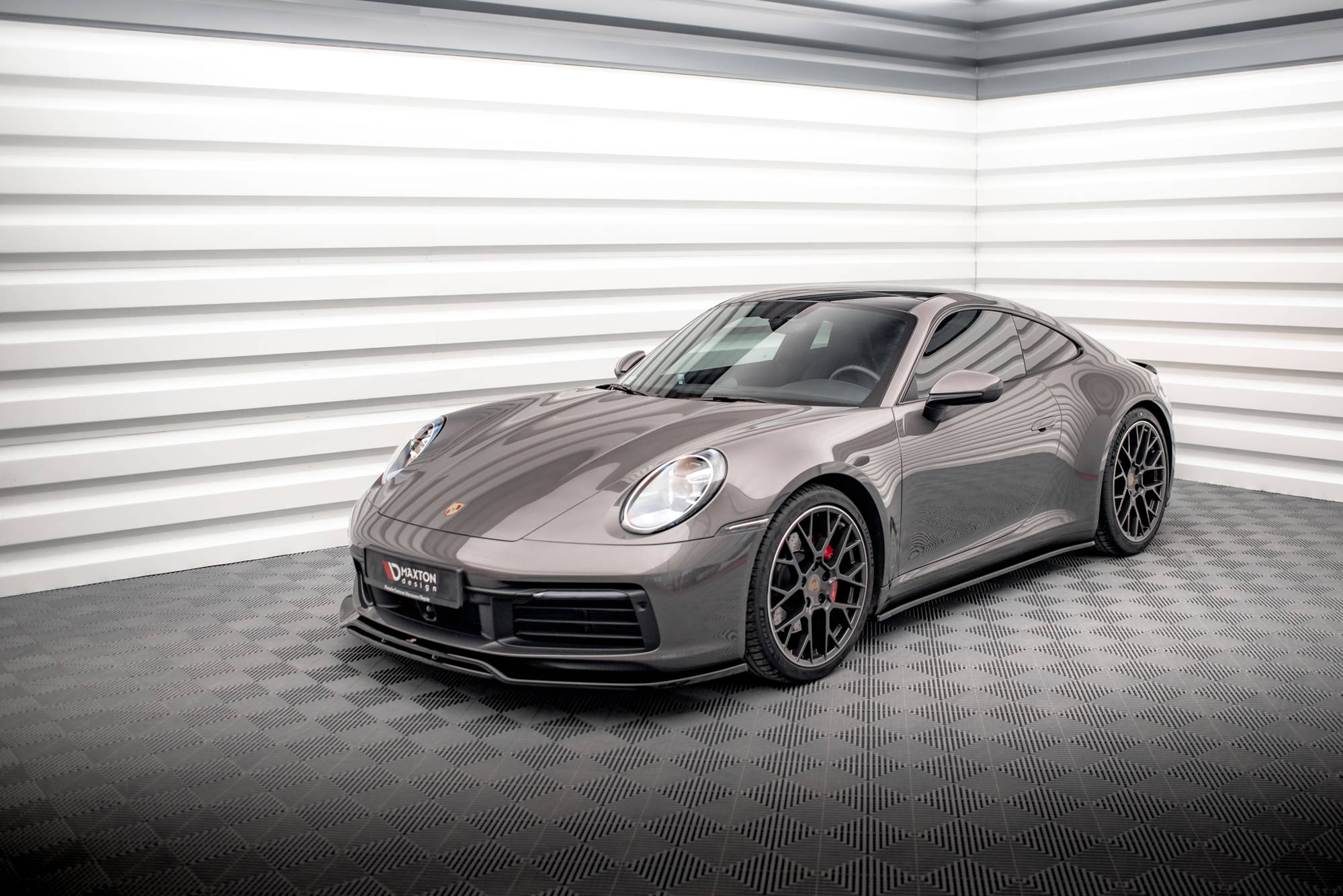 Maxton Design Street+ Seitenschweller Leisten passend für Porsche 911 Carrera 4S 992 schwarz Hochglanz