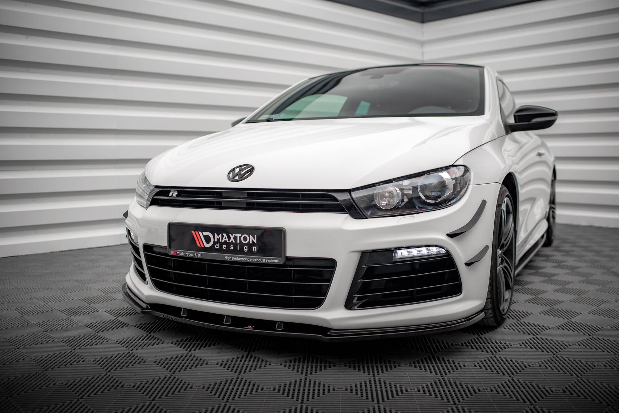 Maxton Design Street+ Spoilerlippe Front Ansatz passend für VW SCIROCCO R schwarz Hochglanz