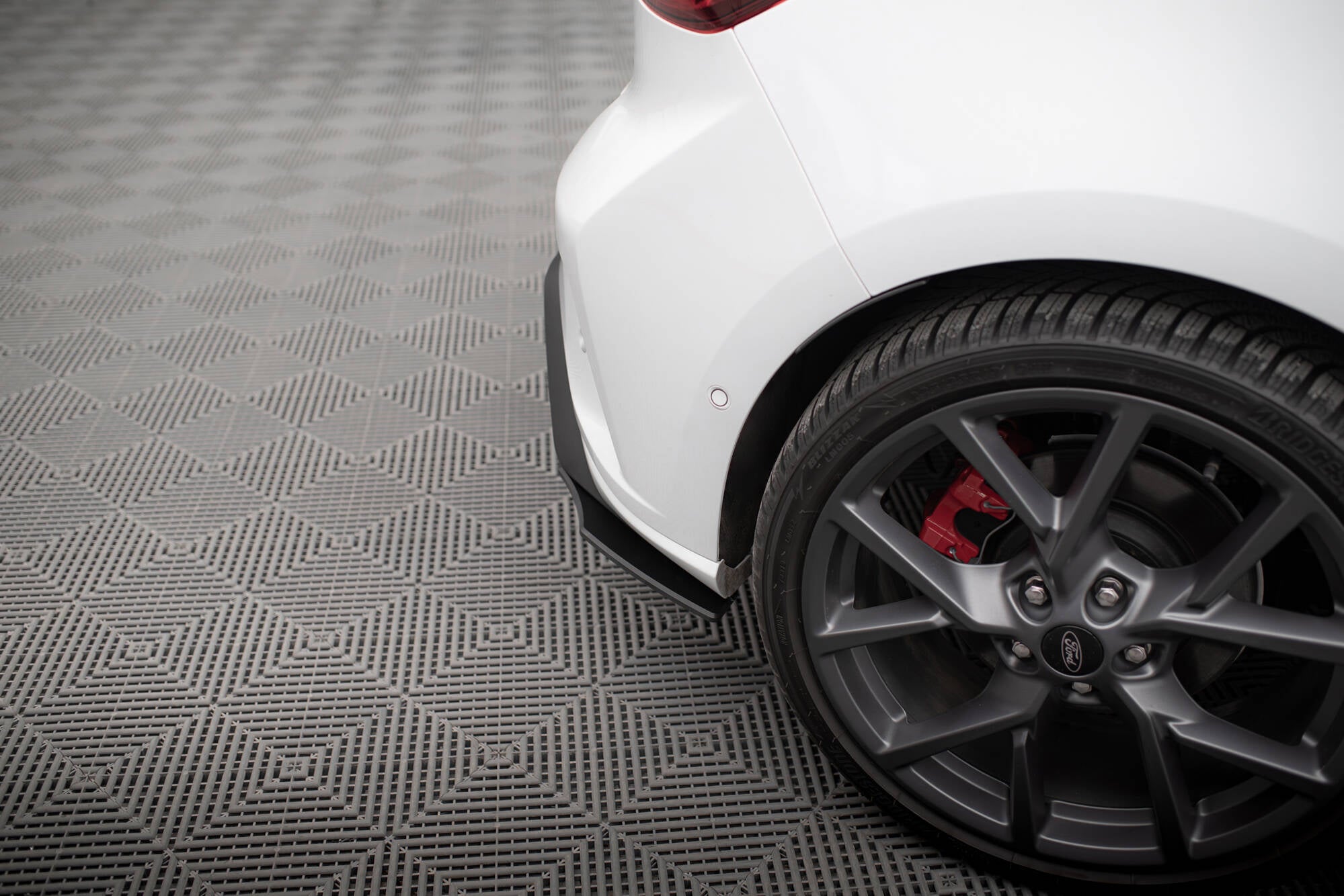 Maxton Design Street Pro Heck Ansatz Flaps Diffusor passend für Ford Focus ST Mk4