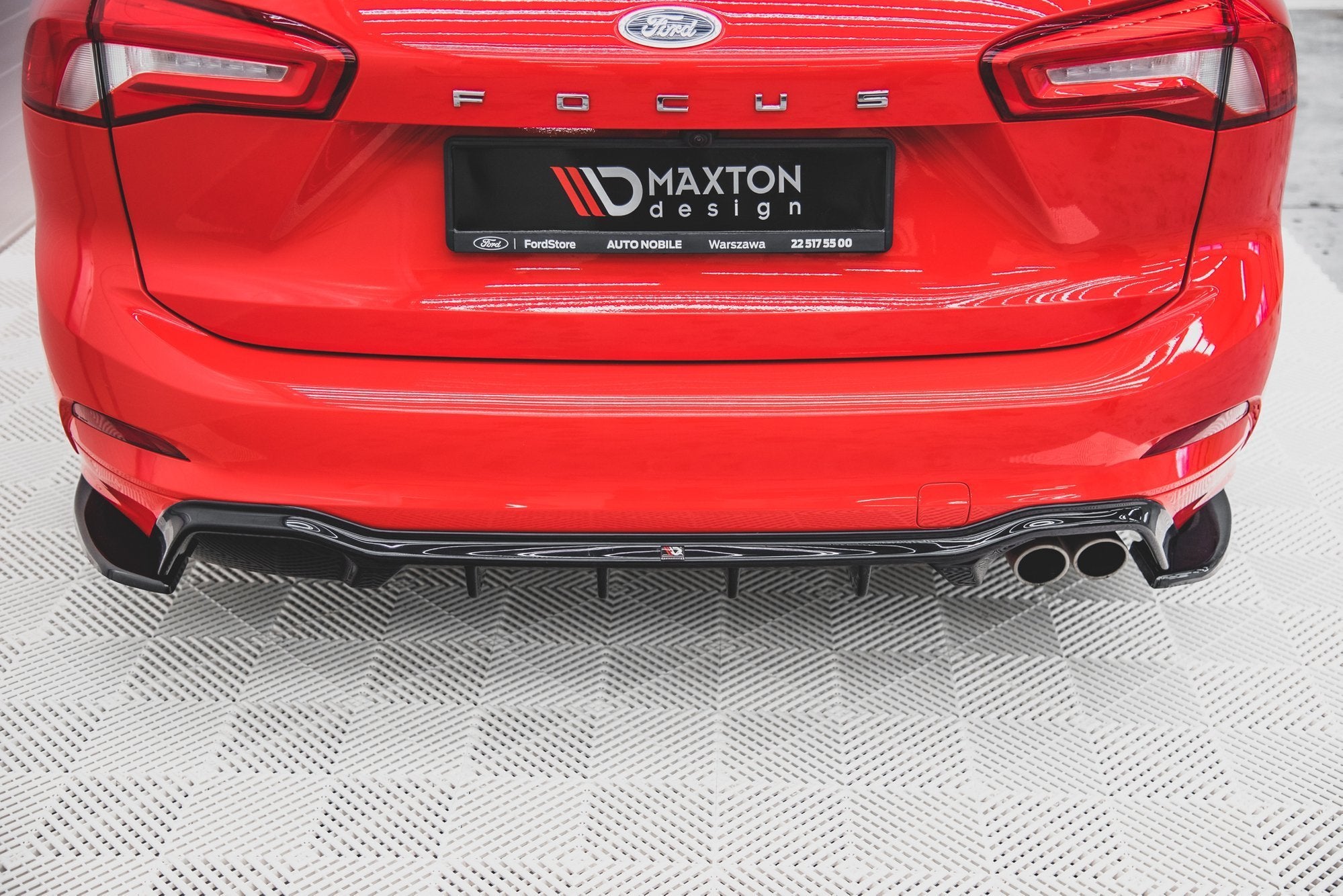 Maxton Design Heck Ansatz Flaps Diffusor V.3 passend für (Für heckansatz v.1) Ford Focus ST-Line Kombi Mk4 schwarz Hochglanz