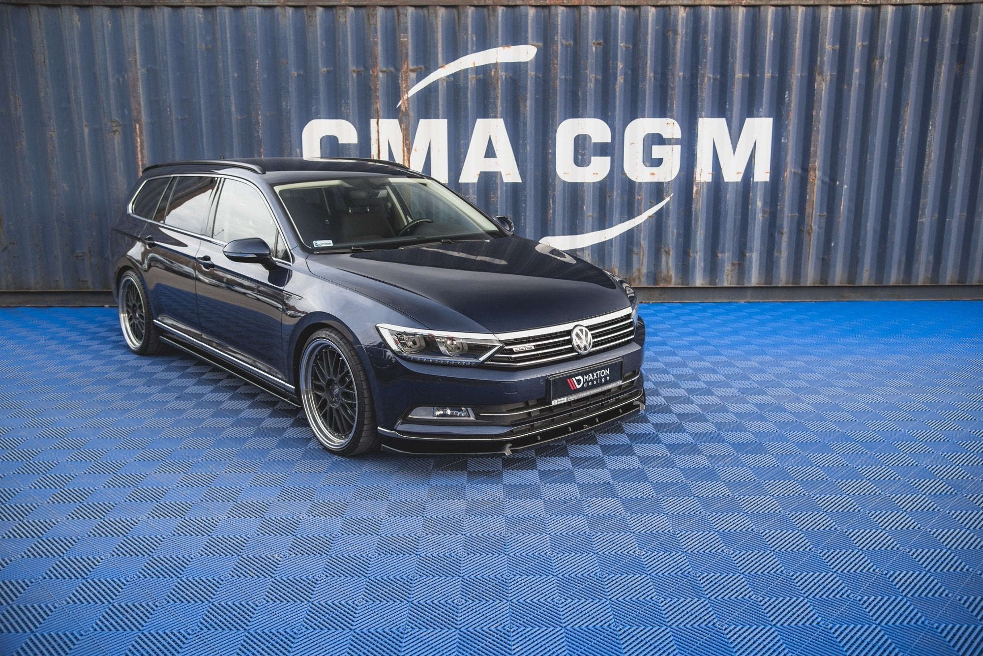 Maxton Design Street+ Spoilerlippe Front Ansatz V.2 passend für VW Passat B8 schwarz Hochglanz