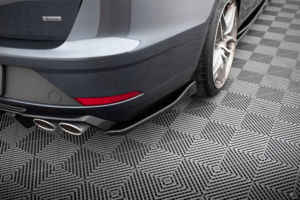 Maxton Design Heck Ansatz Flaps Diffusor V.3 passend für Seat Leon Cupra Mk3 FL Sportstourer schwarz Hochglanz