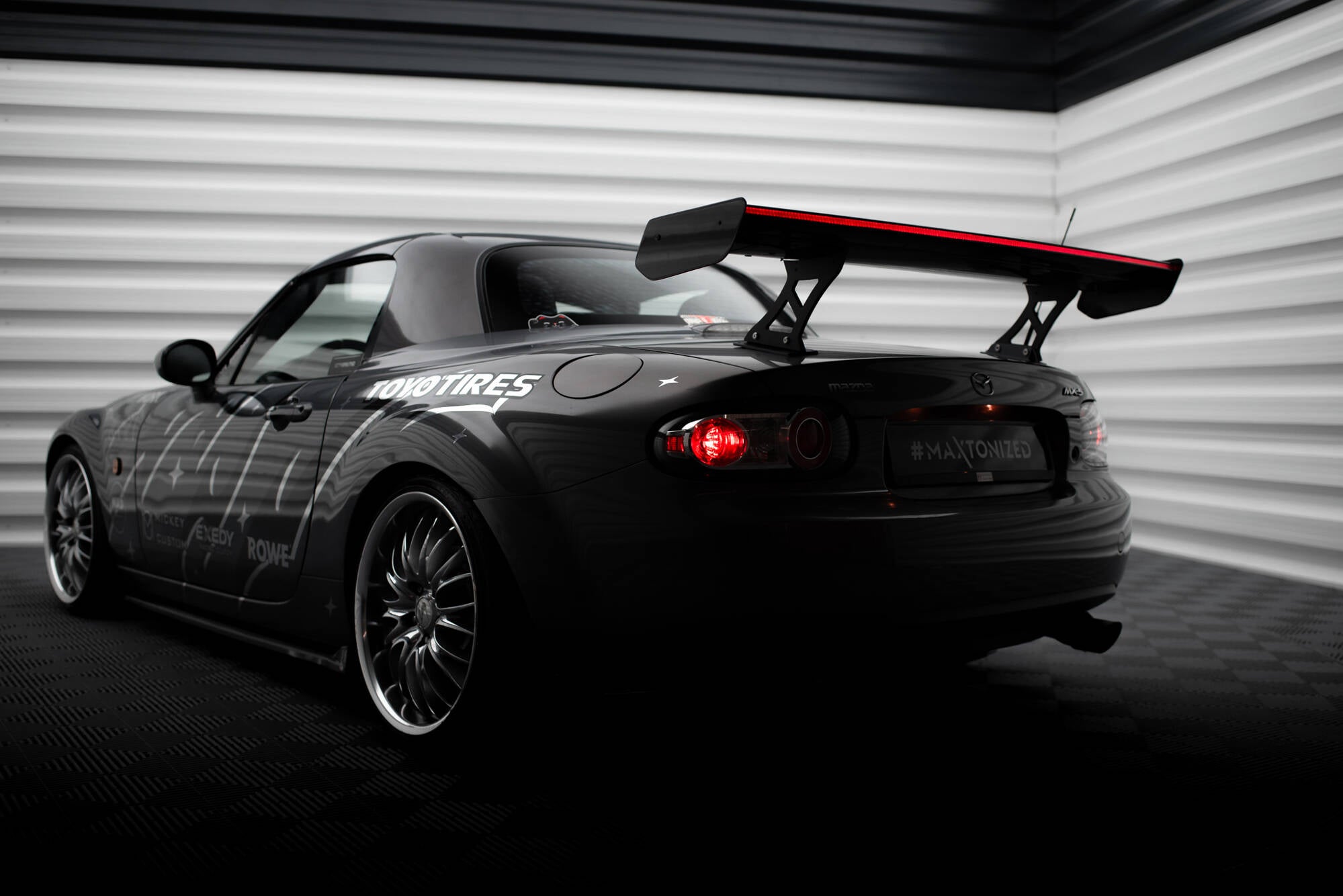 Maxton Design Carbon Spoiler+ LED Mazda MX5 Hardtop NC(MK3) für Mazda MX-5 Mk3 (NC)
