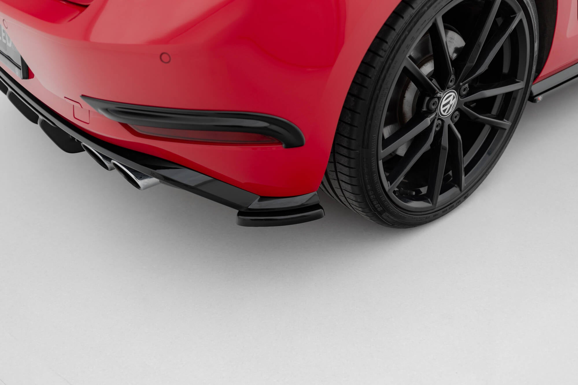 Maxton Design Heck Ansatz Flaps Diffusor passend für VW Golf Hatchback R / R-Line Mk7 Facelift
