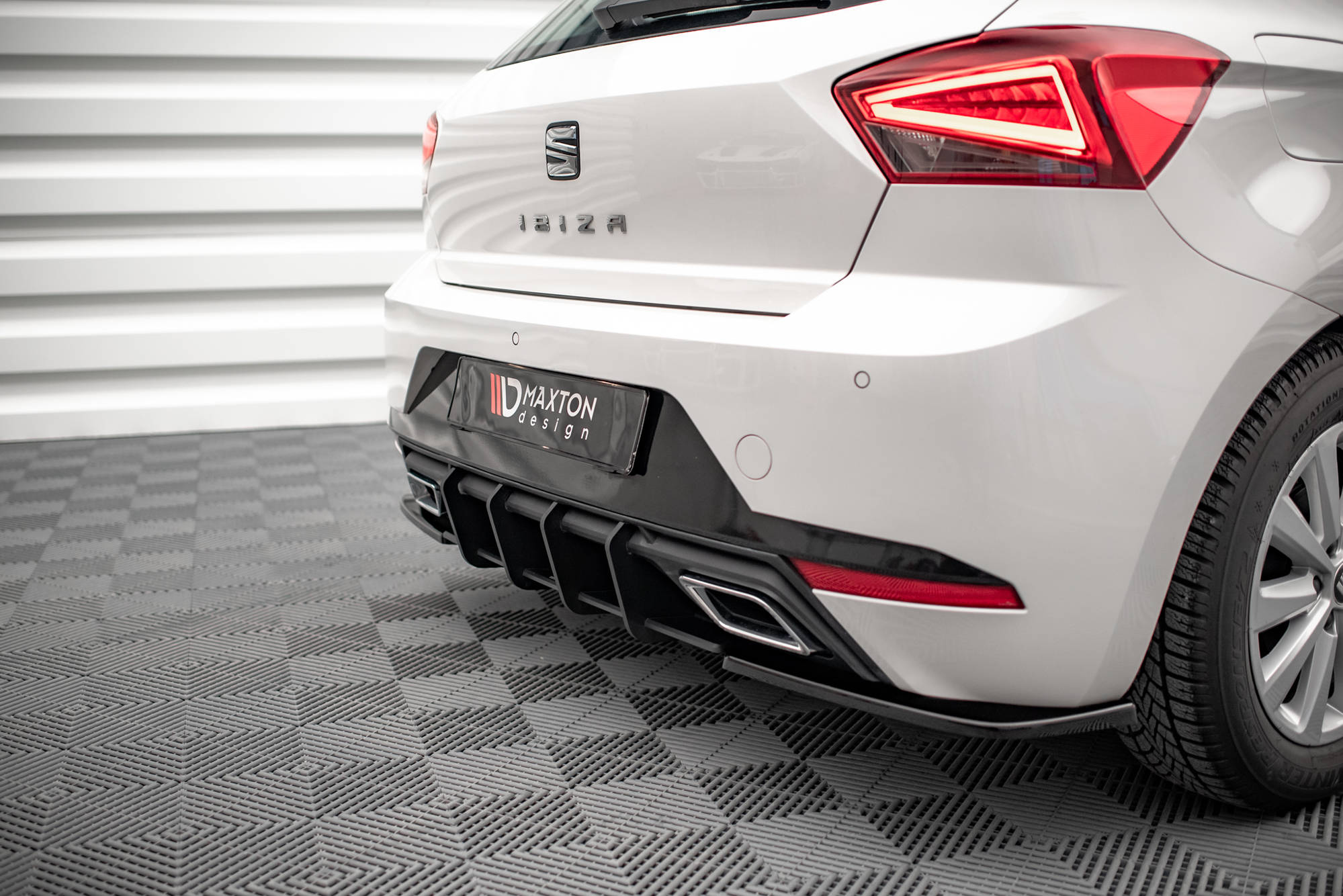 Maxton Design Street Pro Heckschürze passend für Seat Ibiza FR/ Standard Mk5