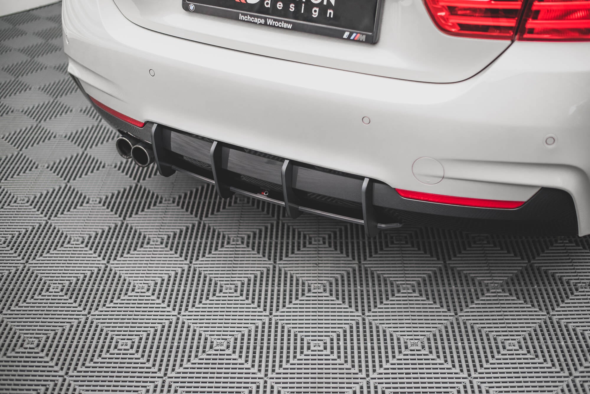 Maxton Design Street Pro Heckschürze V.1 passend für BMW 4er M-Paket F32