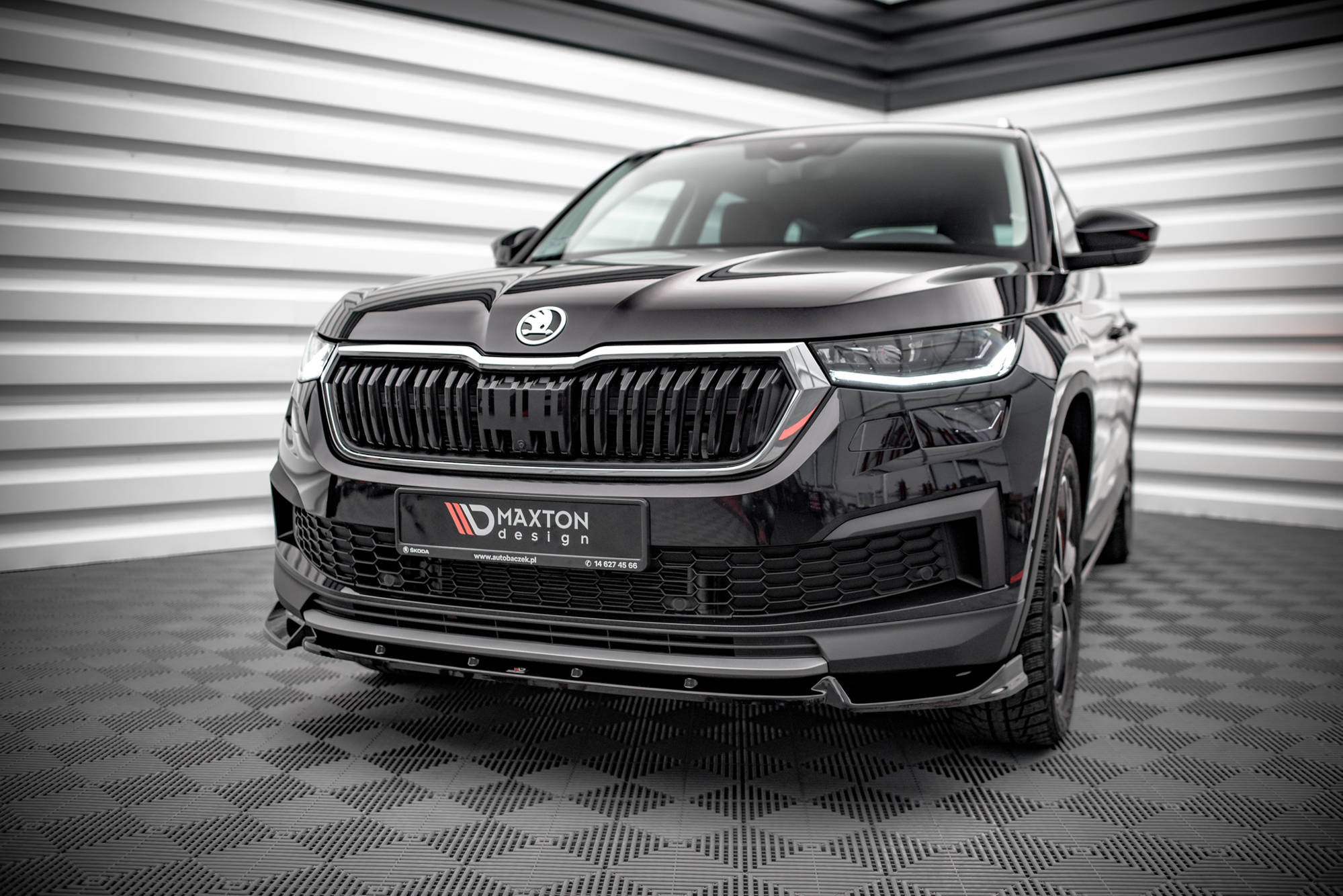 Maxton Design Street+ Spoilerlippe Front Ansatz V.1 passend für Skoda Kodiaq Mk1 Facelift schwarz Hochglanz