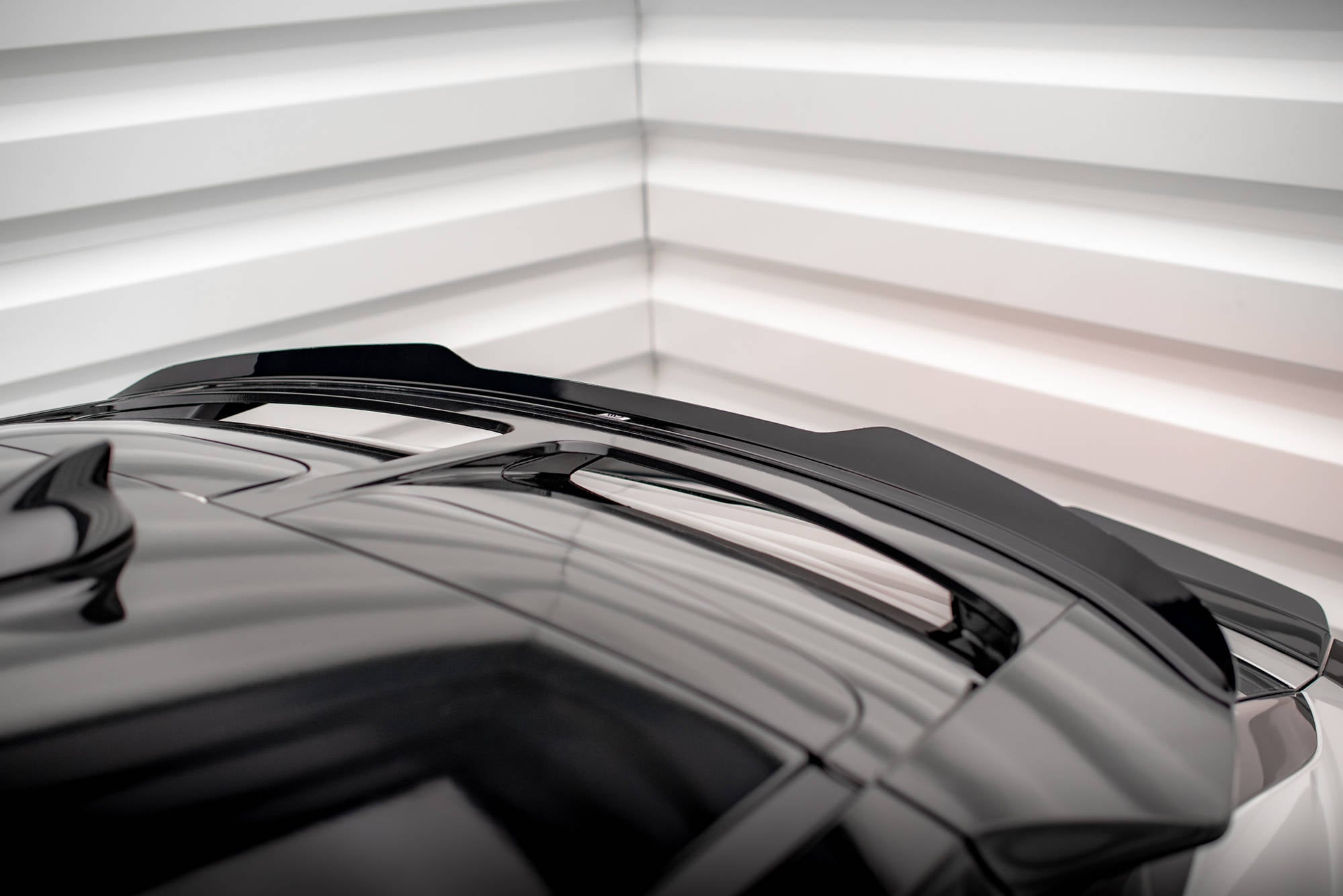 Maxton Design Höher Spoiler CAP passend für Kia EV6 Mk1 schwarz Hochglanz