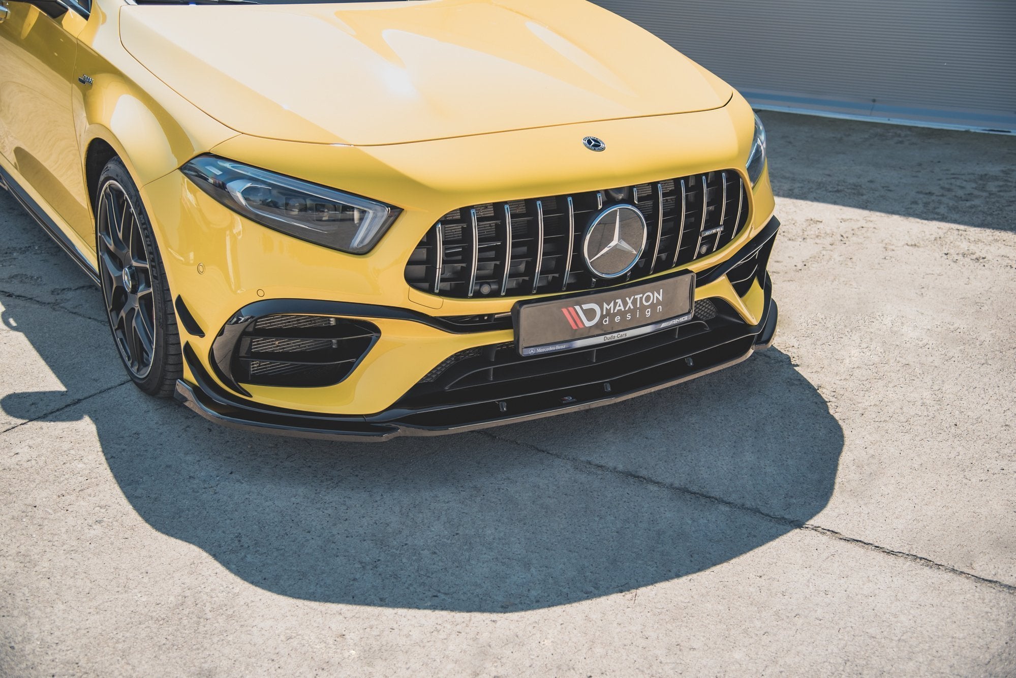 Maxton Design Street+ Spoilerlippe Front Ansatz V.2 passend für Mercedes-AMG A 45 S Aero Pack W177 schwarz Hochglanz