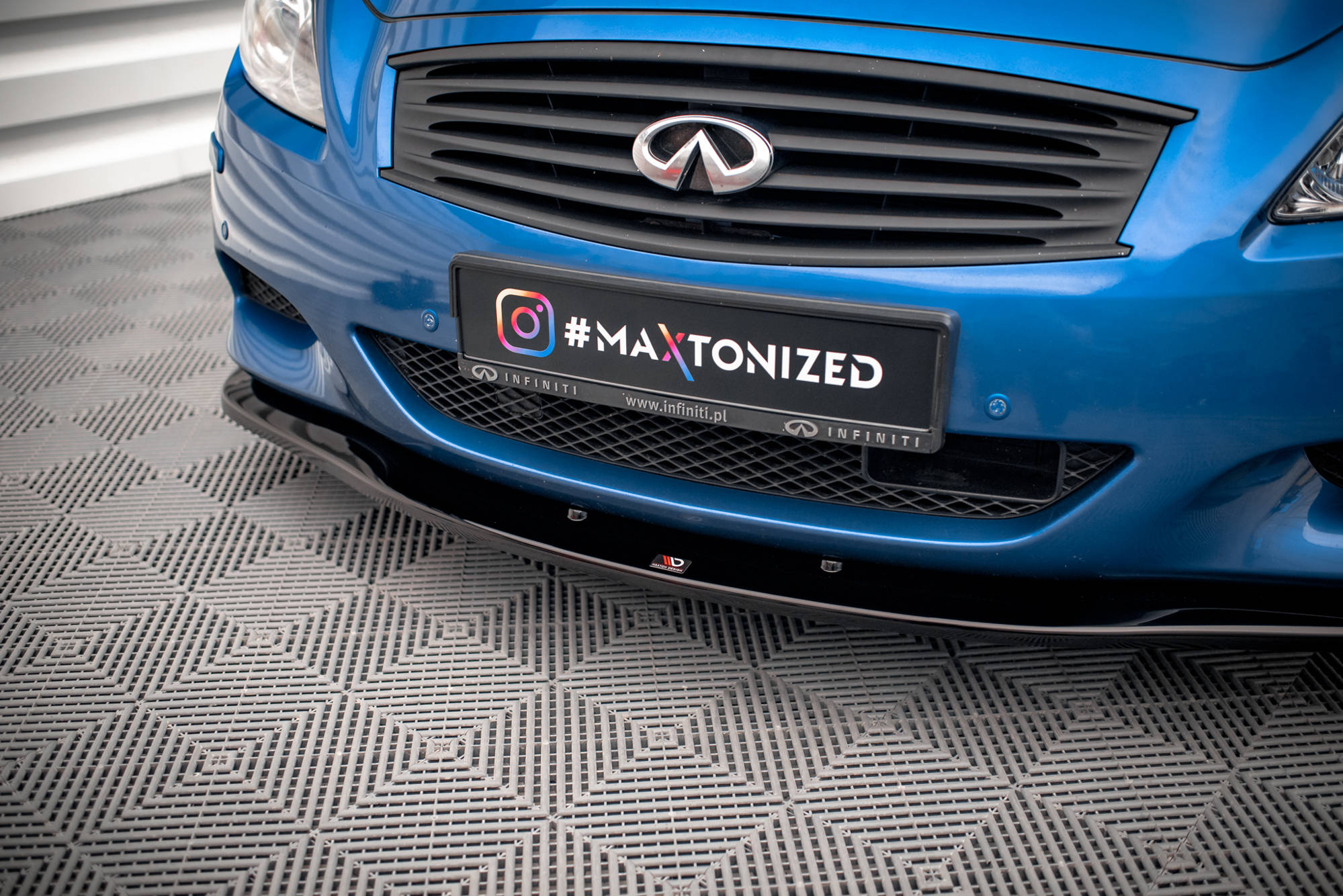 Maxton Design Street+ Spoilerlippe Front Ansatz passend für Infiniti G37 Coupe schwarz Hochglanz