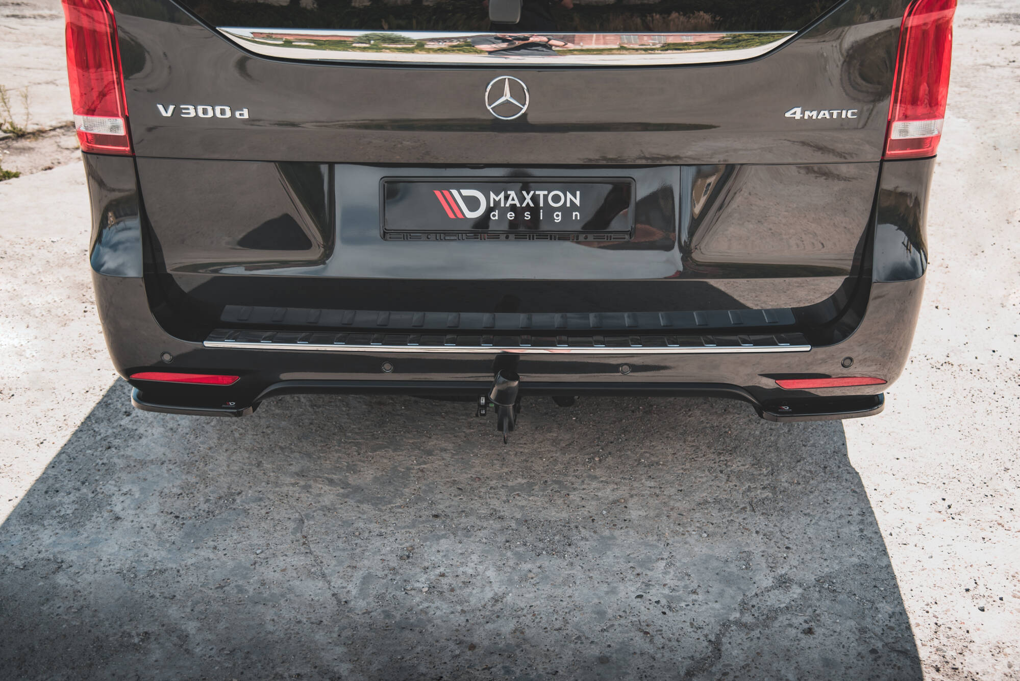 Maxton Design Heck Ansatz Flaps Diffusor V.1 passend für Mercedes-Benz V-Klasse AMG-Line W447 Facelift schwarz Hochglanz