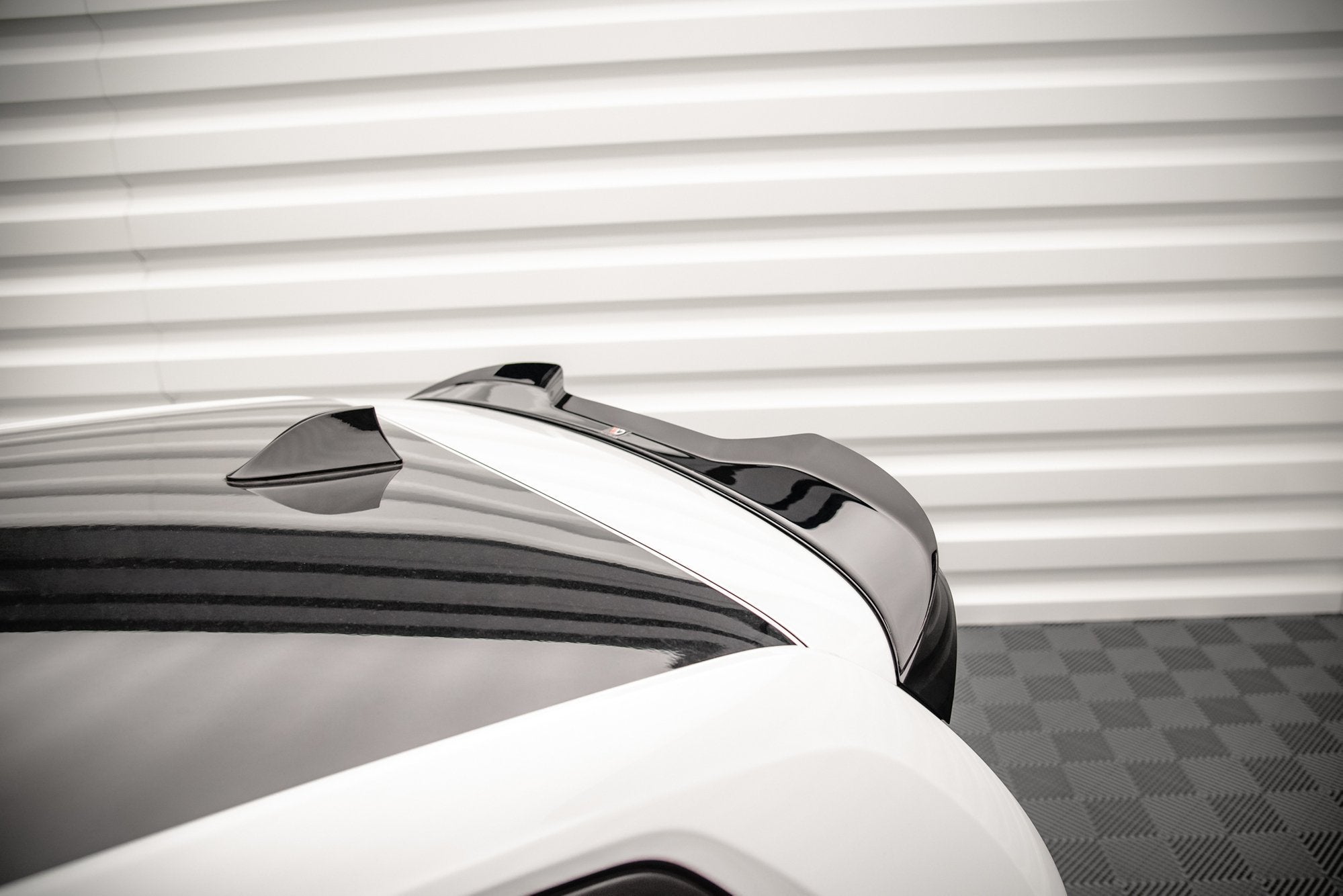 Maxton Design Spoiler CAP passend für VW Up GTI schwarz Hochglanz