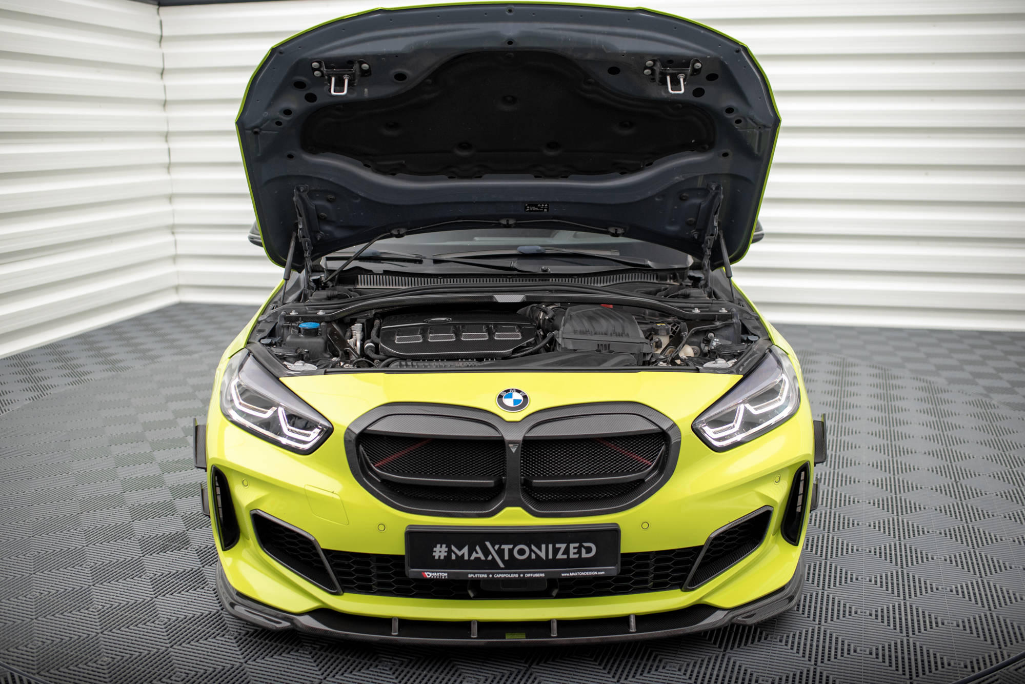 Maxton Design Carbon Fiber Engine Cover BMW 1er F40 M135i für BMW 1er F40