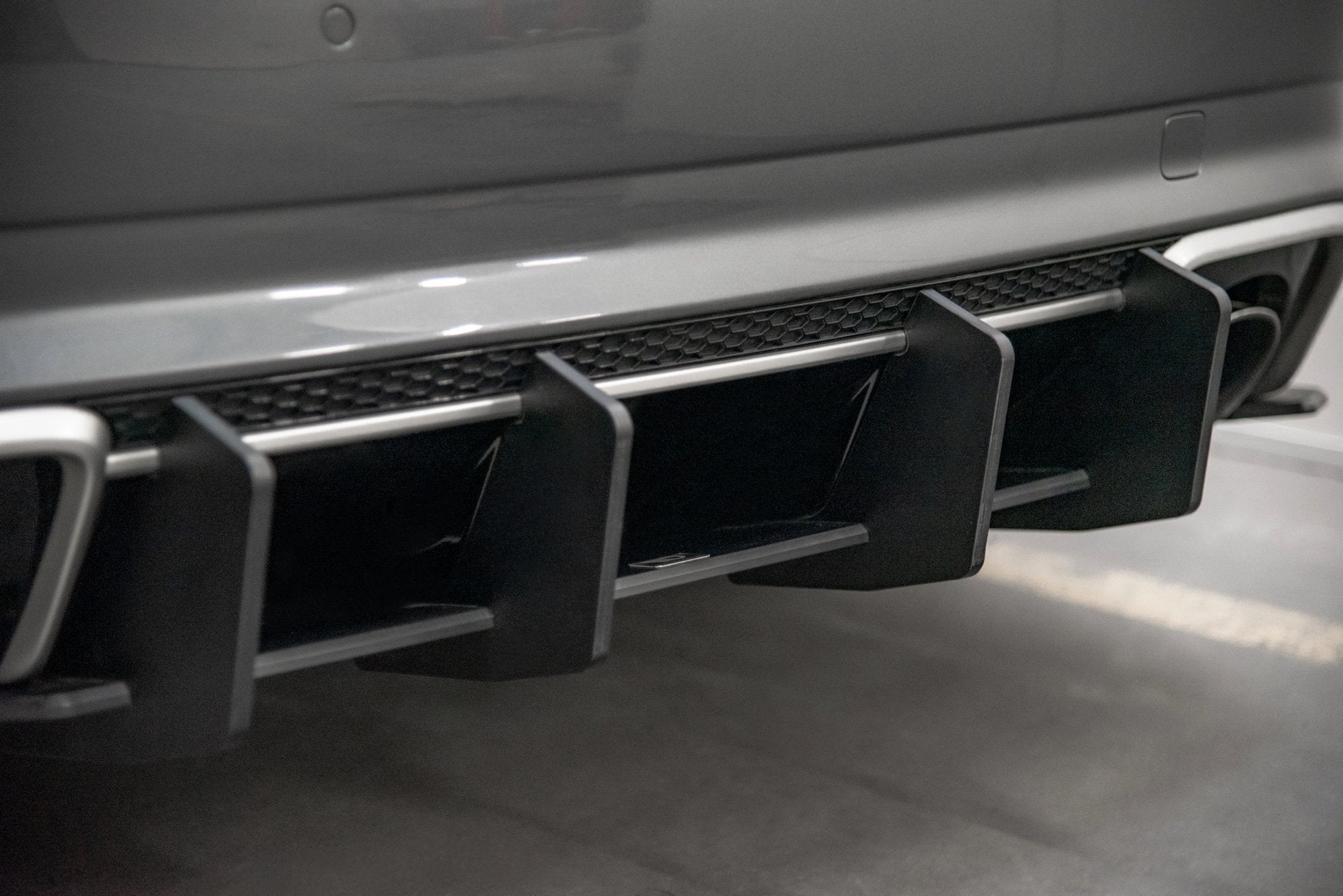 Maxton Design Robuste Racing Heckschürze V.2 passend für Audi RS3 8V Sportback