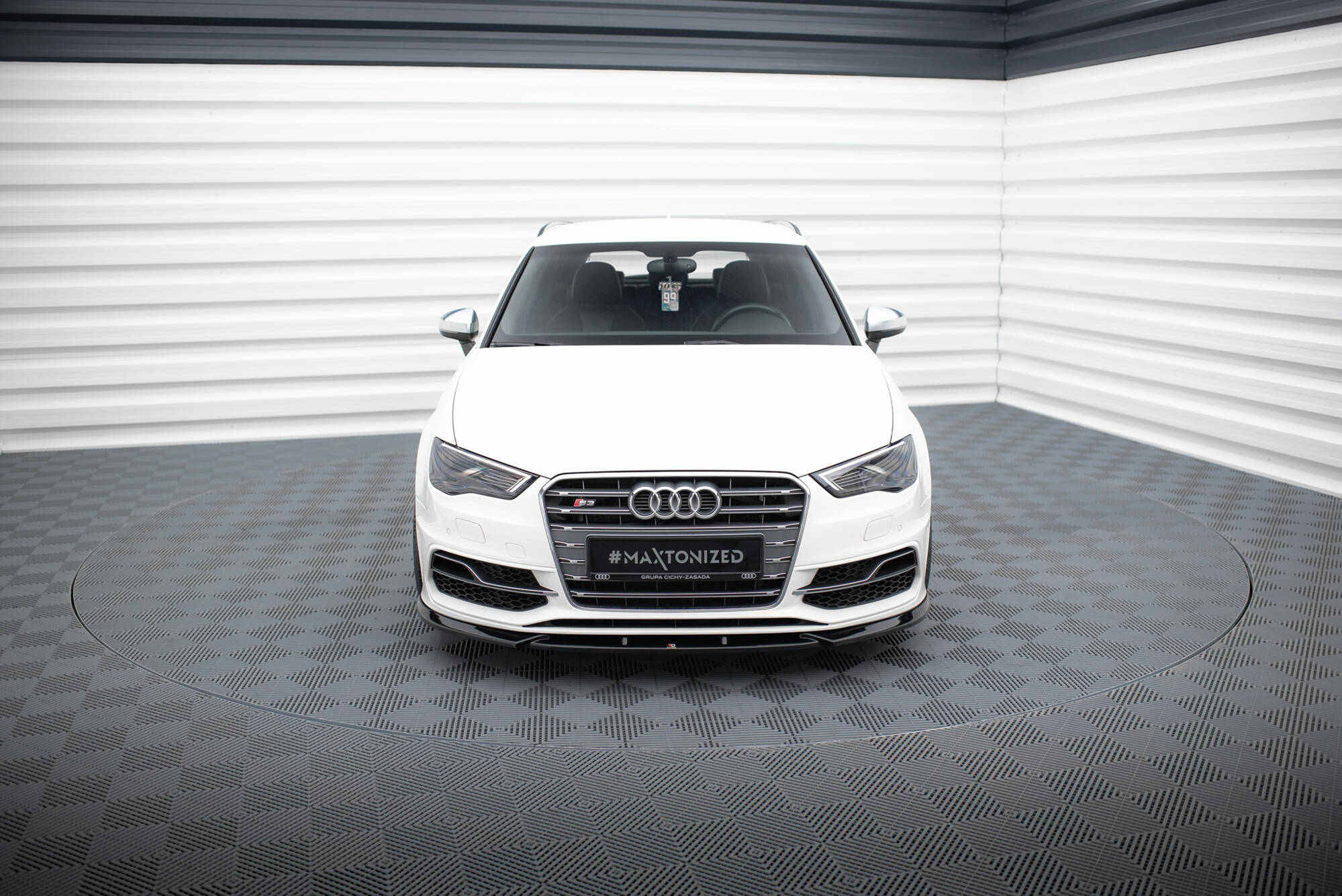 Maxton Design Street+ Spoilerlippe Front Ansatz V.2 passend für Audi S3 / A3 S-Line Sportback / Hatchback 8V schwarz Hochglanz