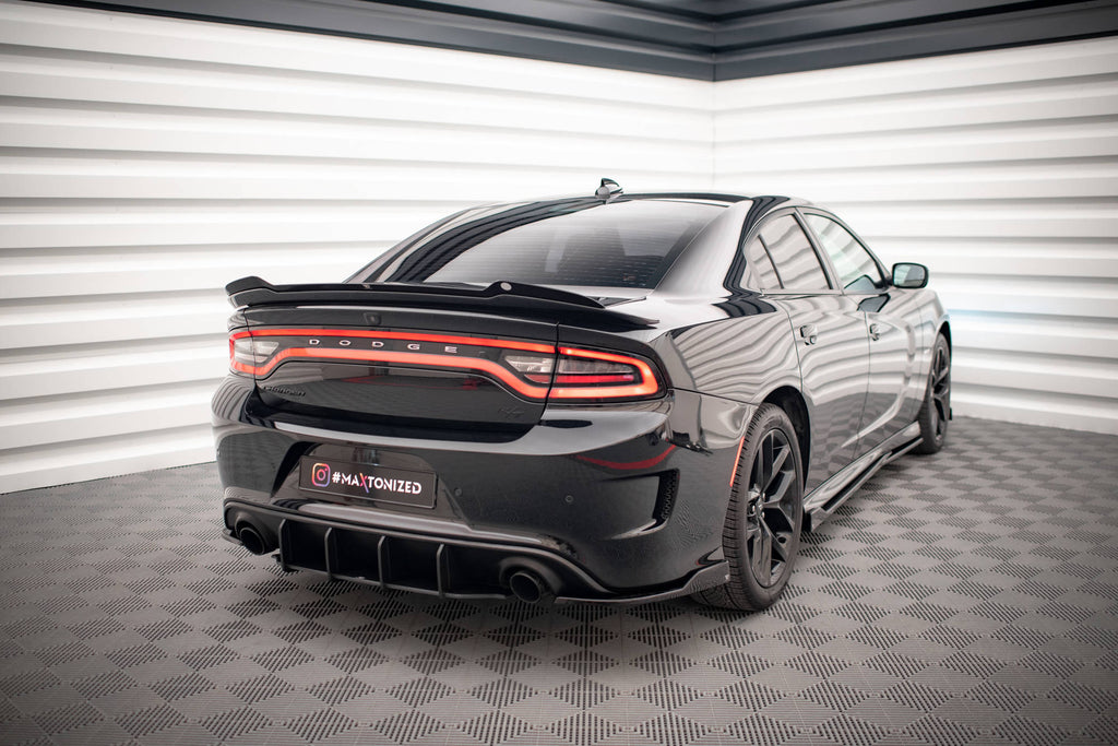 Maxton Design Heck Ansatz Flaps Diffusor passend für Dodge Charger SRT Mk7 Facelift schwarz Hochglanz
