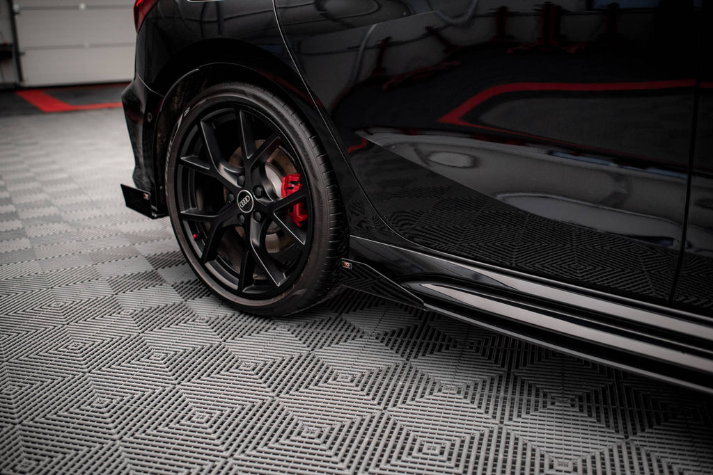 Maxton Design Seitenschweller Flaps passend für Audi RS3 Sportback 8Y schwarz Hochglanz