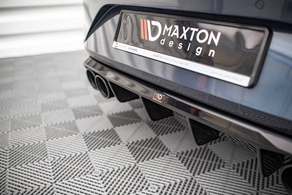 Maxton Design Diffusor Heck Ansatz + Endrohre passend für Seat Leon FR Hatchback Mk4