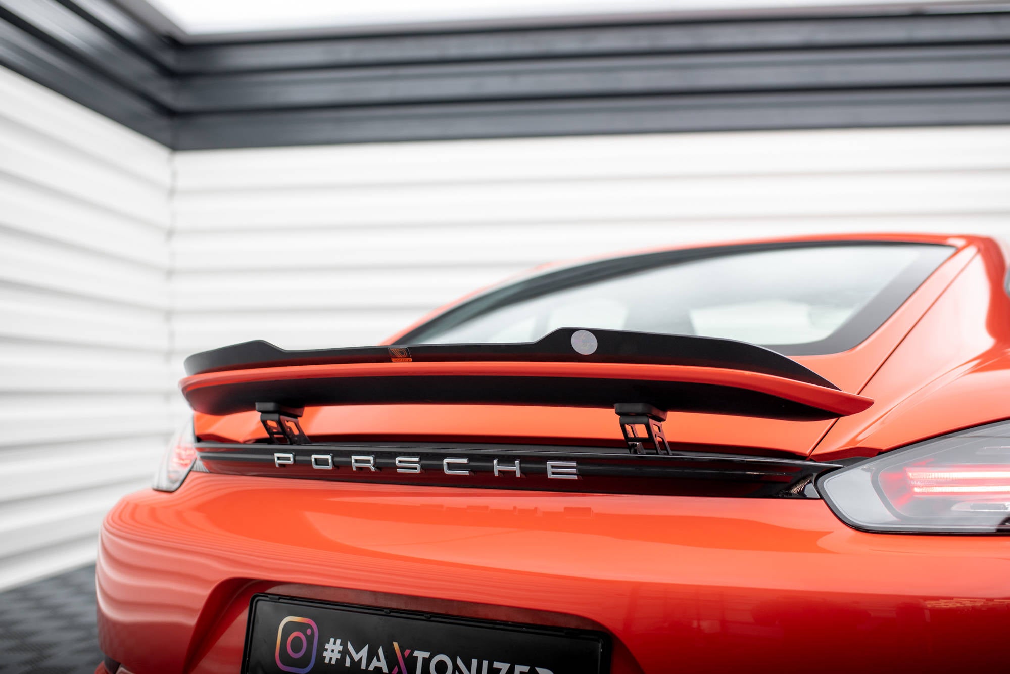 Maxton Design Spoiler CAP passend für Porsche 718 Cayman 982c schwarz Hochglanz