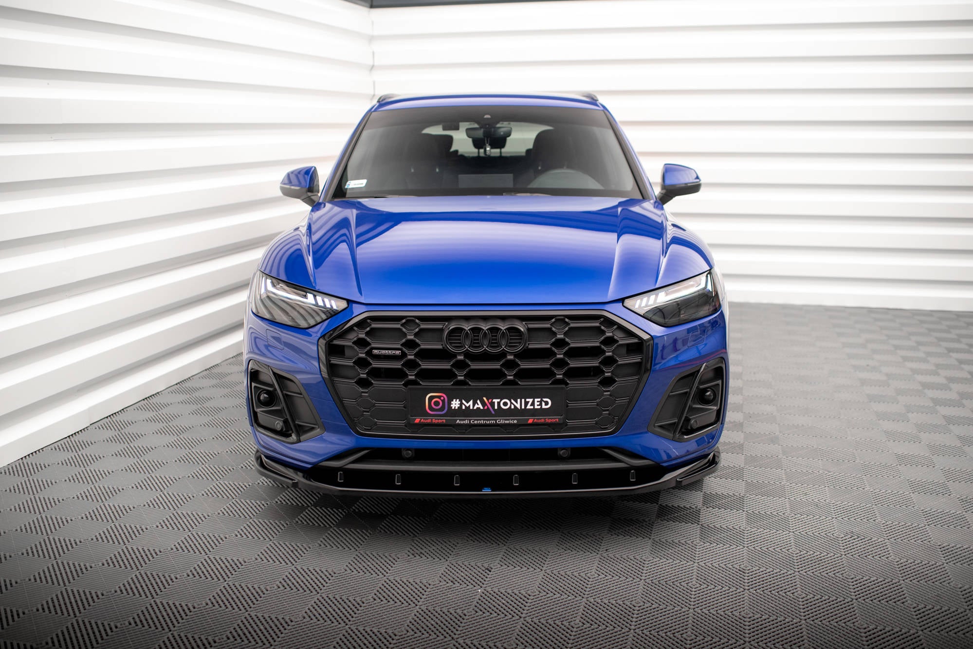 Maxton Design Street+ Spoilerlippe Front Ansatz V.2 passend für Audi SQ5 / Q5 S-Line SUV / Sportback Mk2 Facelift schwarz Hochglanz