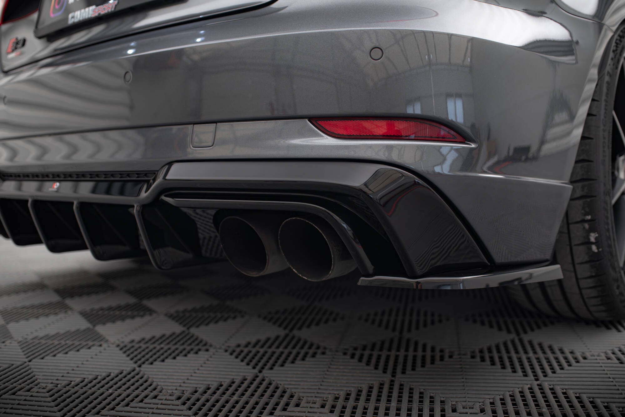 Maxton Design Heck Ansatz Flaps Diffusor V.2 passend für Audi S3 / A3 S-Line Sportback 8V Facelift schwarz Hochglanz