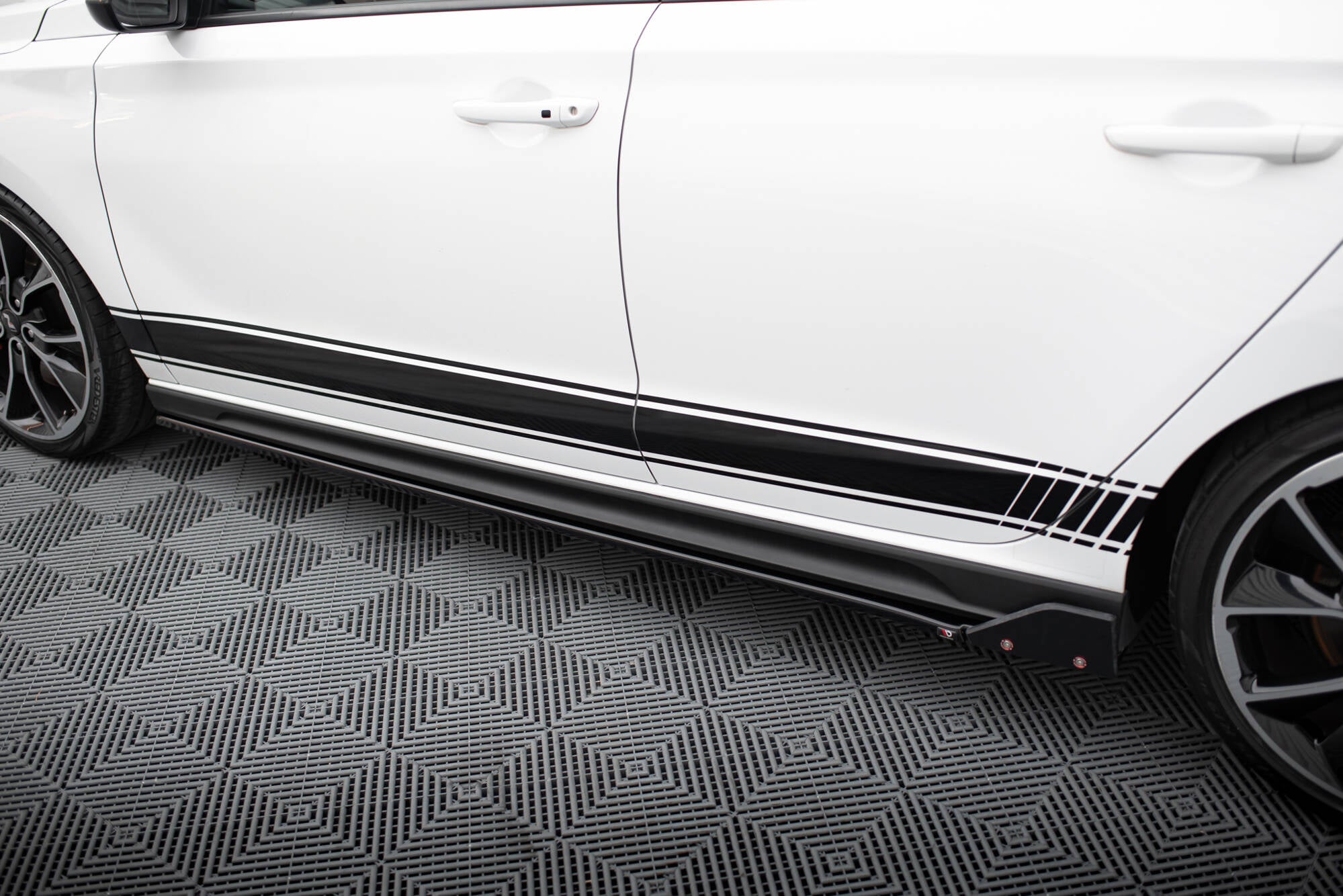 Maxton Design Street+ Seitenschweller Leisten passend für V.5 + Flaps Hyundai I30 N / N-Line Hatchback / Fastback Mk3 / Mk3 Facelift