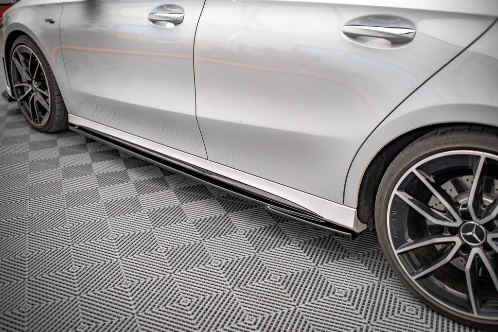 Maxton Design Street+ Seitenschweller Leisten V.2 passend für Mercedes A35 AMG / AMG-Line W177 schwarz Hochglanz