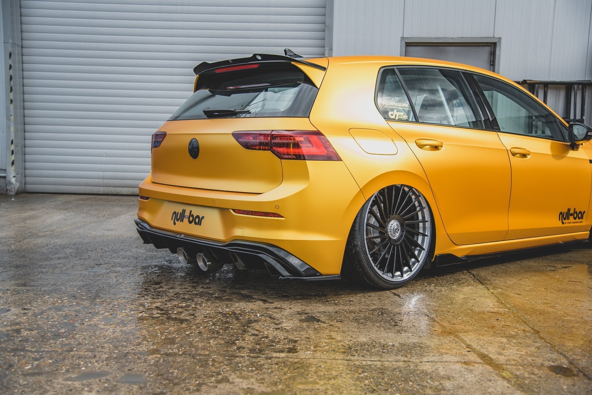 Maxton Design Diffusor Heck Ansatz passend für (R32 LOOK) mit Auspuff VW Golf Hatchback Mk8 / Mk8 Facelift