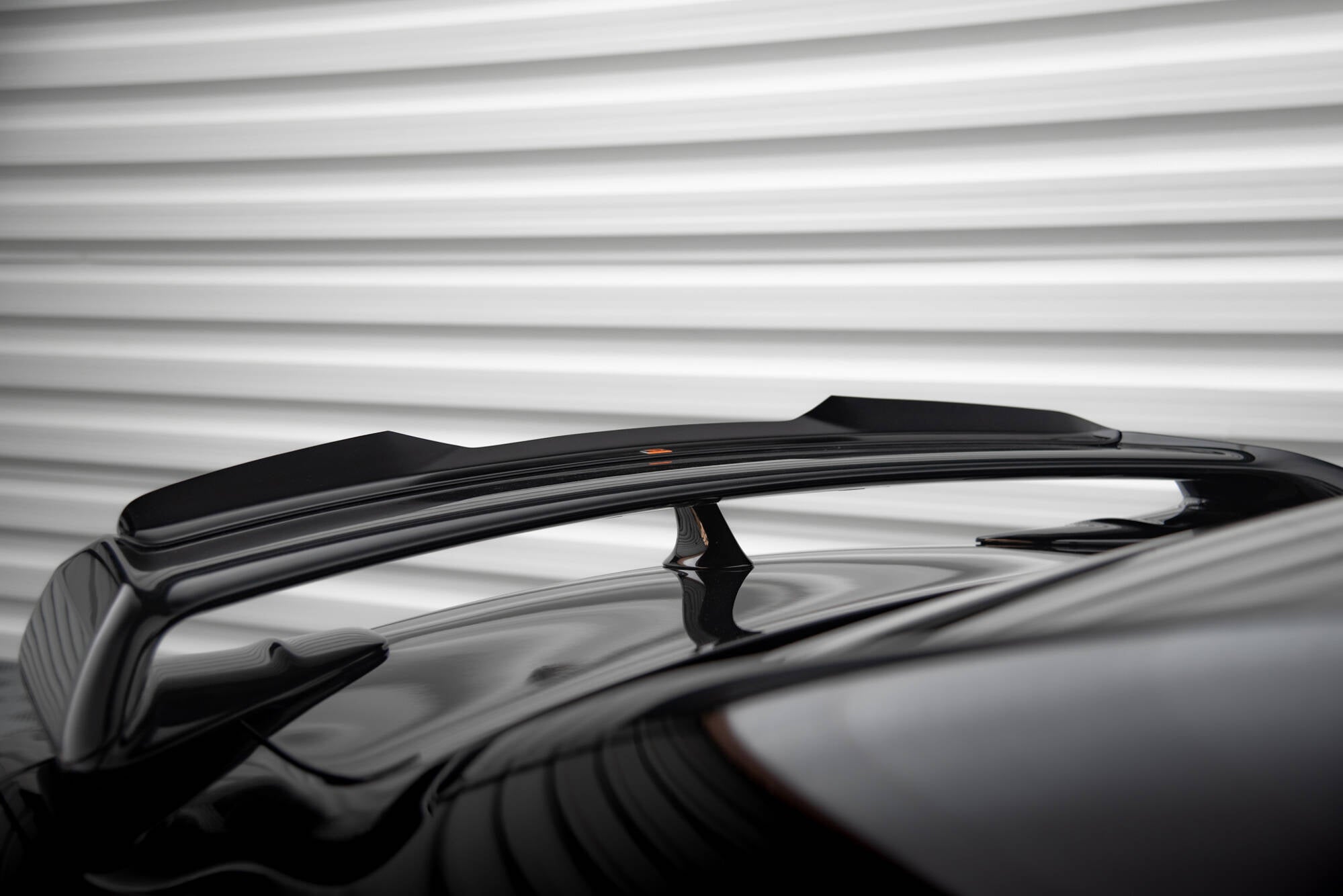 Maxton Design Spoiler CAP passend für Nissan GTR R35 Facelift schwarz Hochglanz