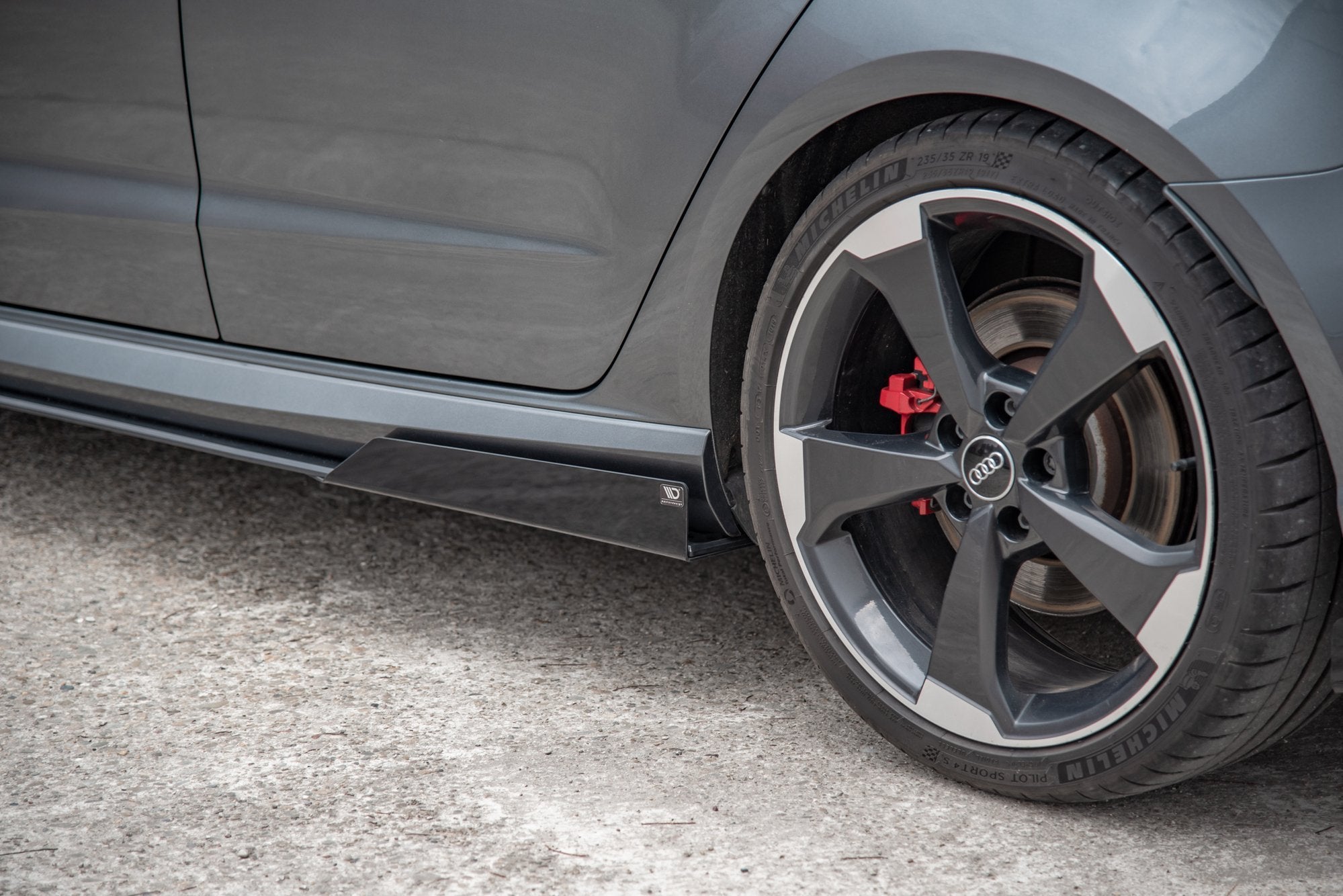 Maxton Design Street Pro Street+ Seitenschweller Leisten + Flaps passend für Audi RS3 8V Sportback schwarz Hochglanz