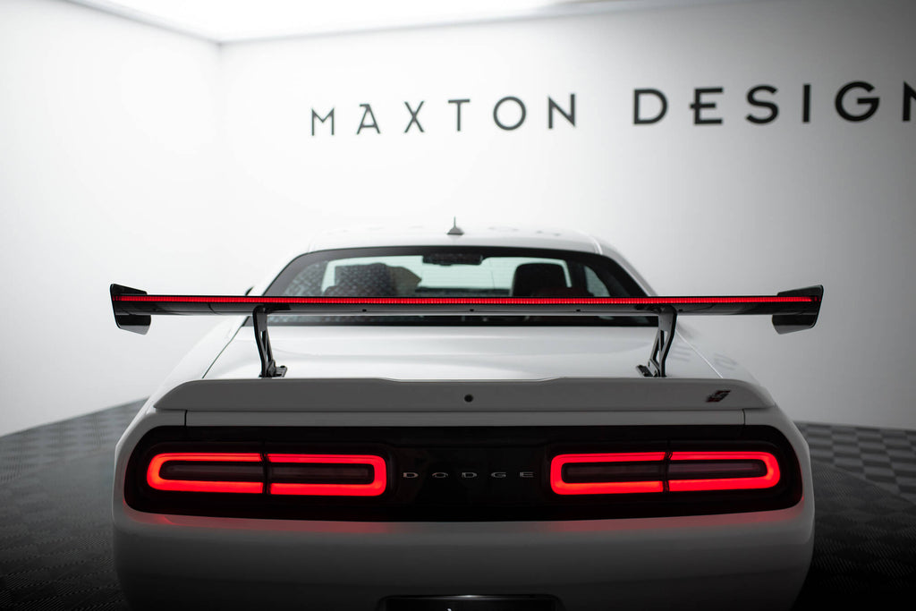 Maxton Design Carbon Spoiler + LED Dodge Challenger Mk3 für Dodge Challenger MK3 Facelift