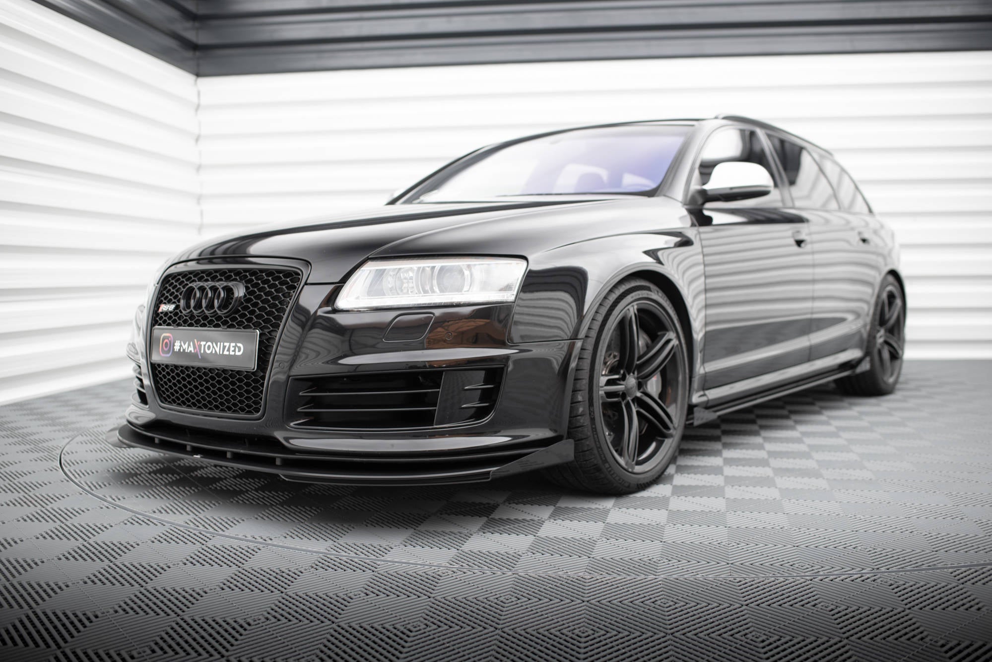 Maxton Design Front Stoßstange Flaps passend für Audi RS6 Avant C6 schwarz Hochglanz