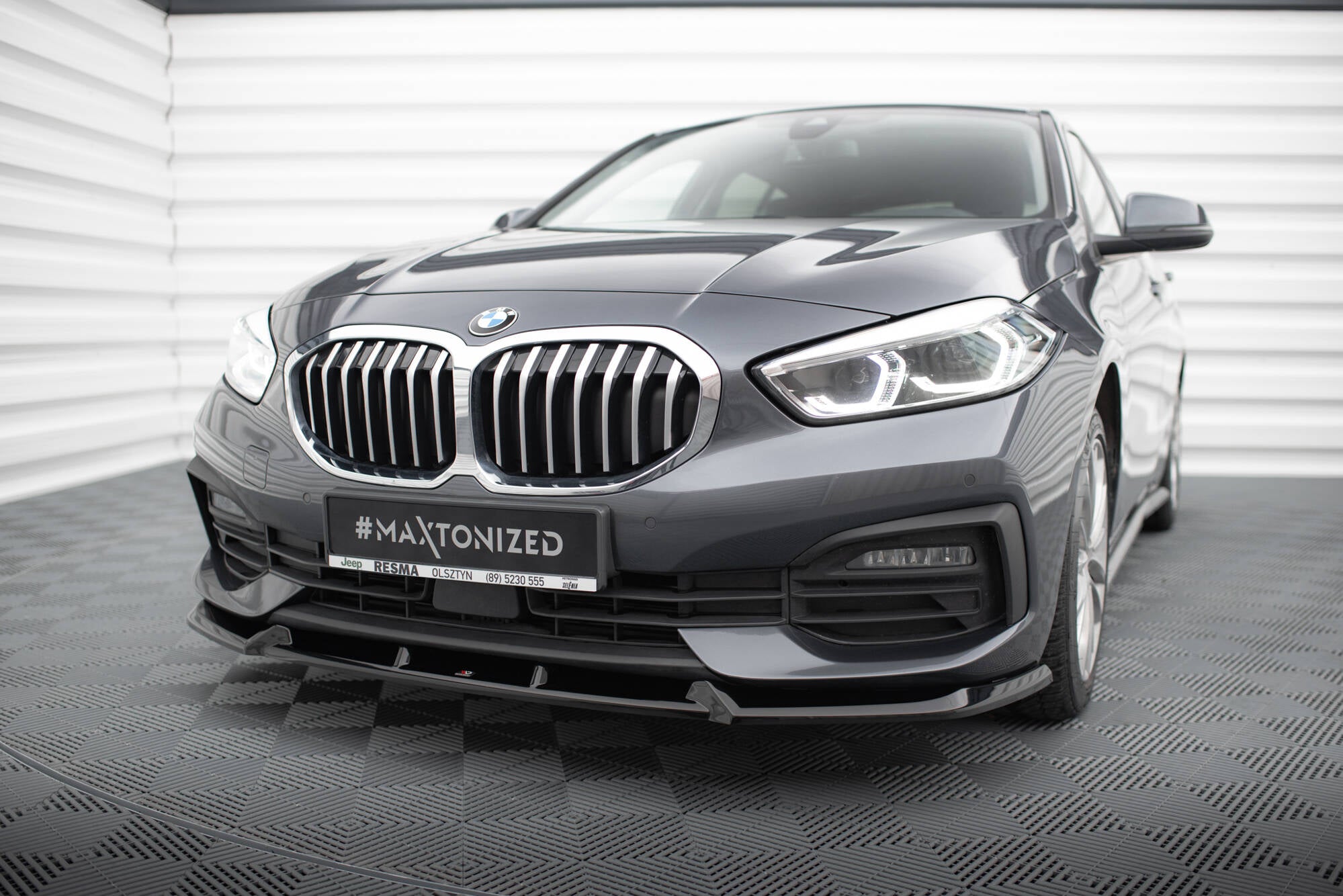 Maxton Design Street+ Spoilerlippe Front Ansatz V.1 passend für BMW 1er F40 schwarz Hochglanz