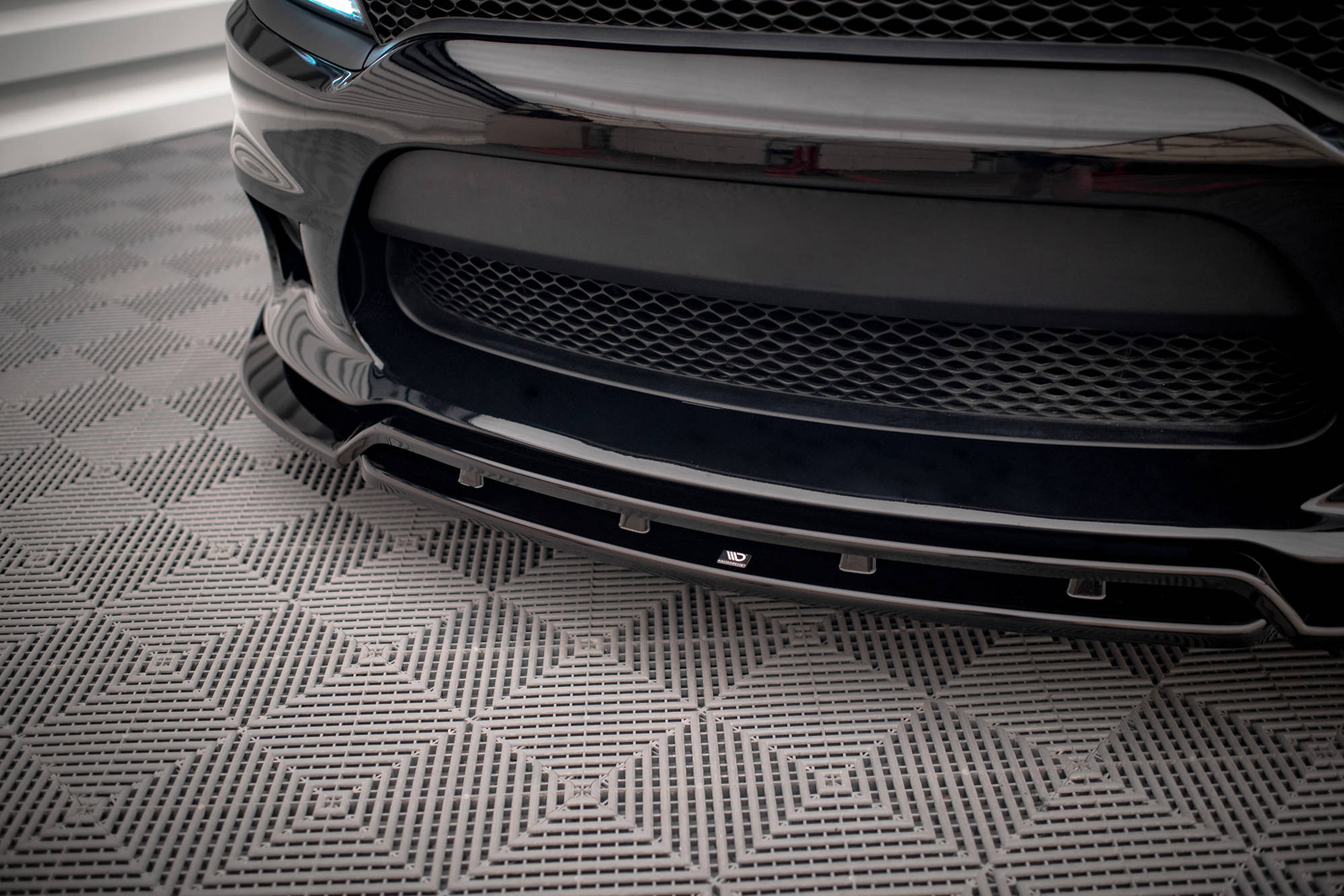 Maxton Design Street+ Spoilerlippe Front Ansatz V.1 passend für Dodge Charger SRT Mk7 Facelift schwarz Hochglanz
