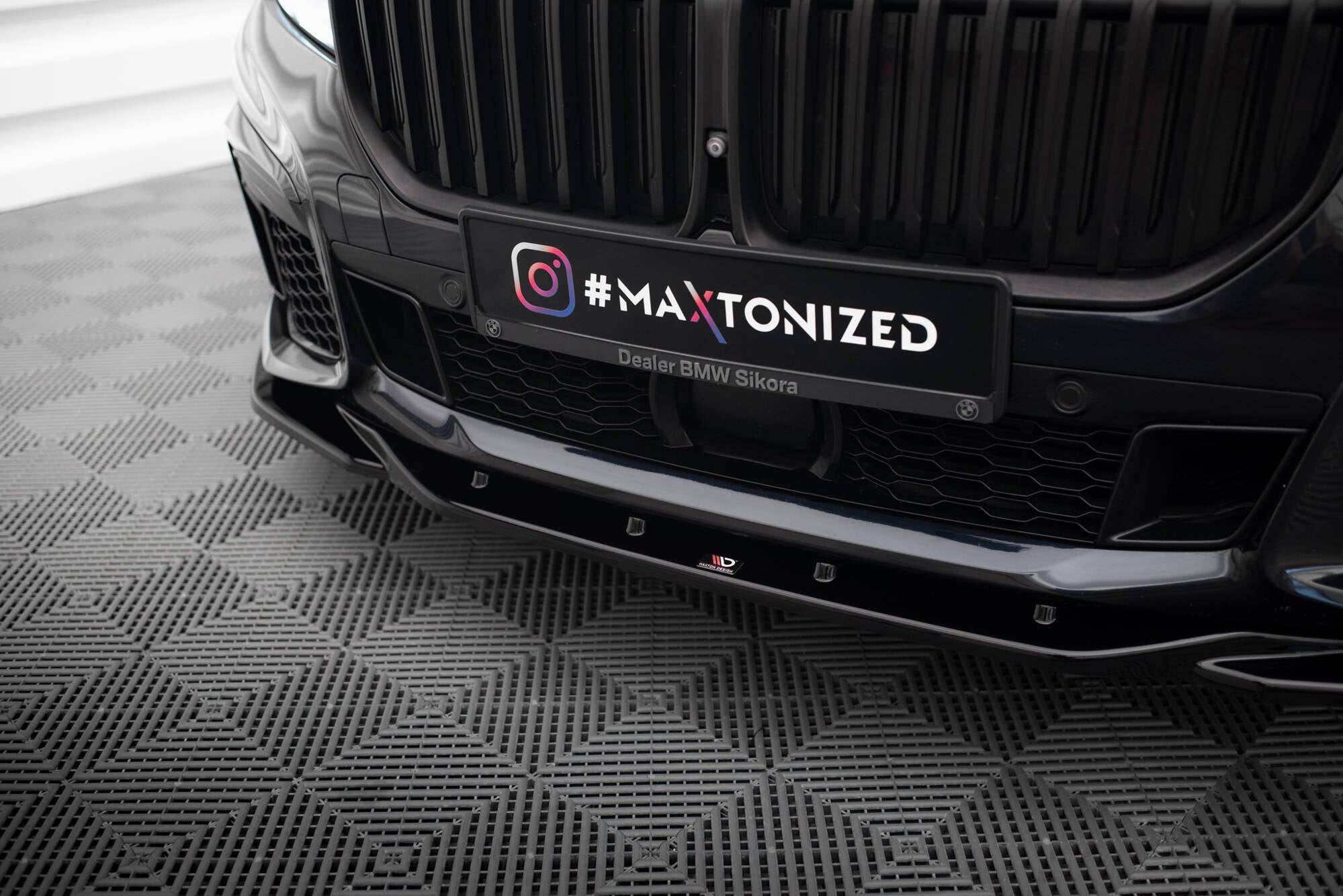 Maxton Design Street+ Spoilerlippe Front Ansatz V.3 passend für BMW 7 M-Paket G11 / G12 Facelift schwarz Hochglanz