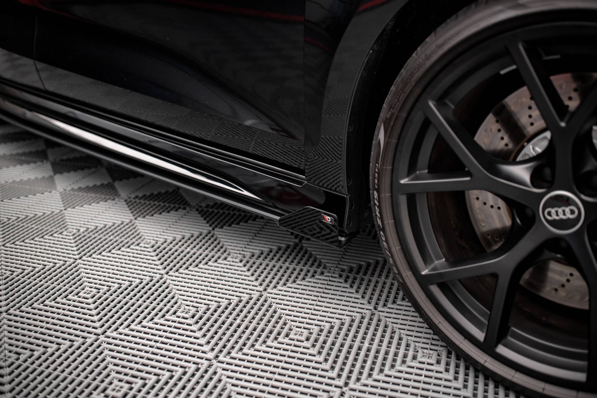 Maxton Design Seitenschweller Flaps passend für Audi RS3 Sportback 8Y schwarz Hochglanz