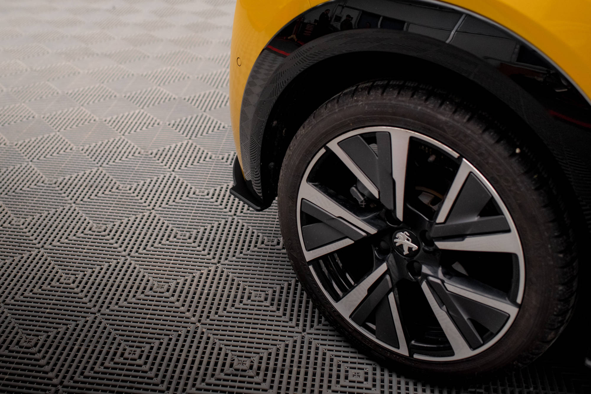 Maxton Design Street Pro Heck Ansatz Flaps Diffusor passend für Peugeot 208 GT Mk2