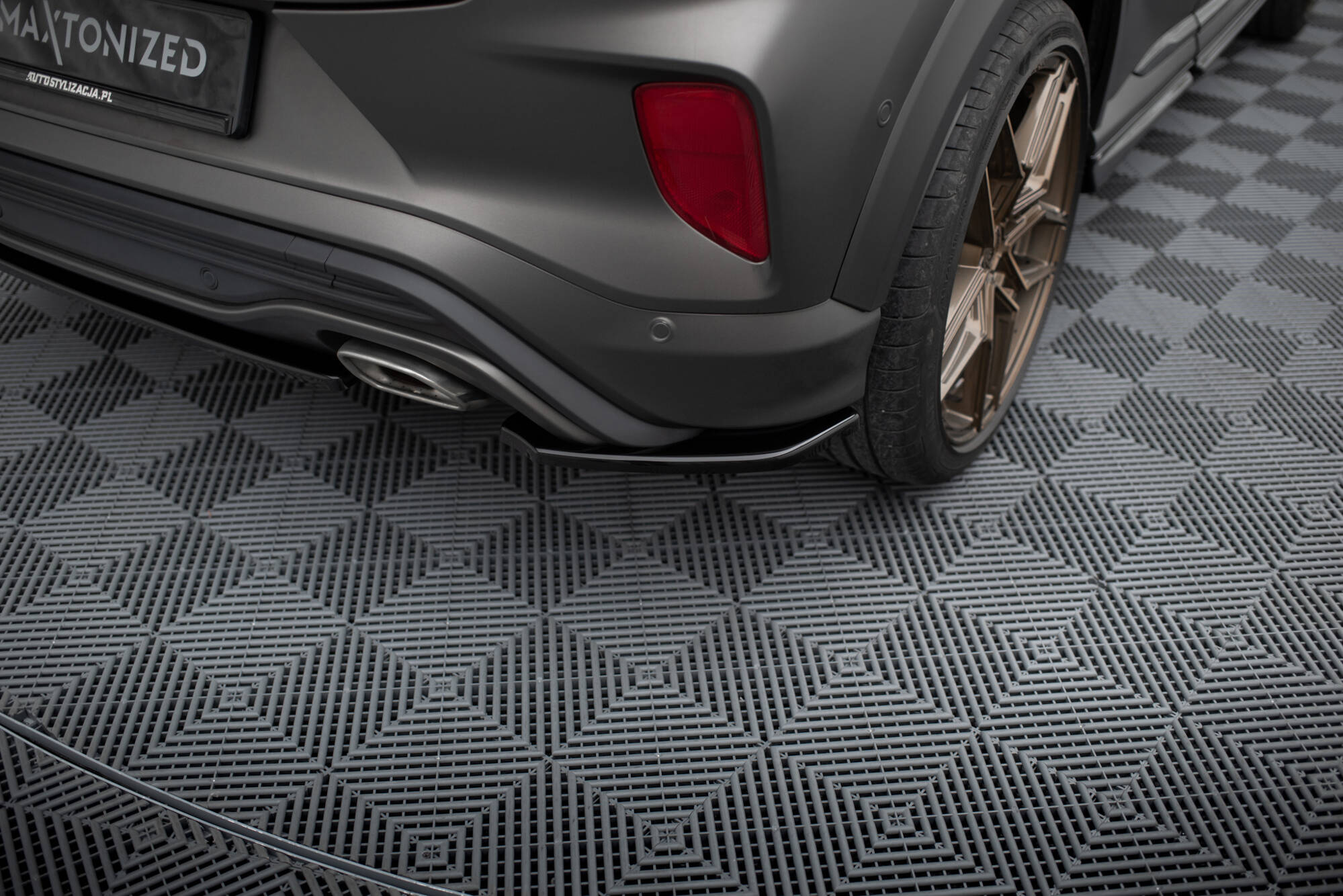 Maxton Design Heck Ansatz Flaps Diffusor passend für Ford Puma ST-Line Mk1 schwarz Hochglanz