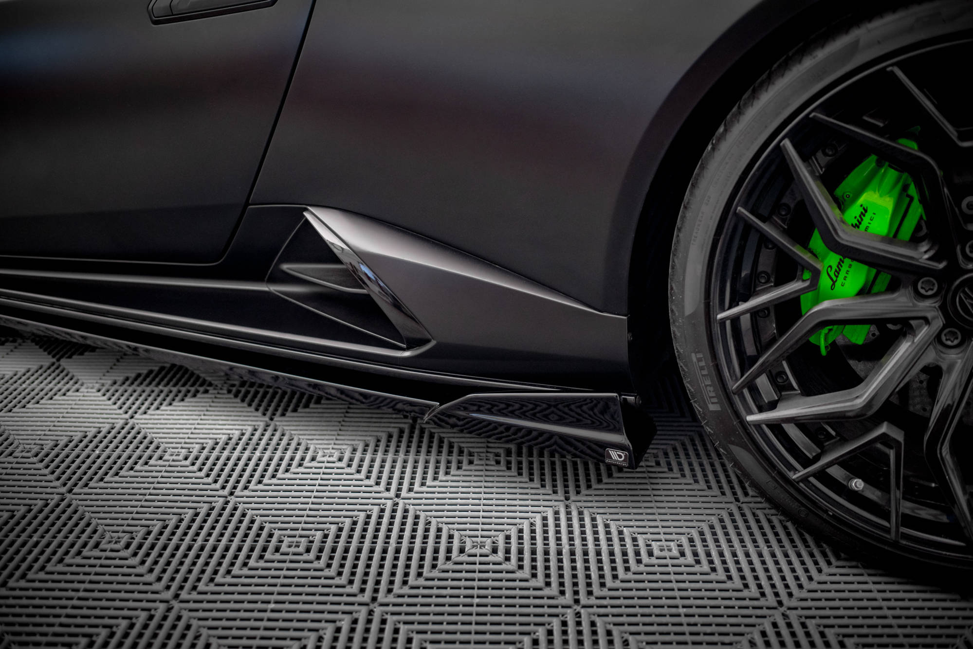 Maxton Design Street+ Seitenschweller Leisten passend für Lamborghini Huracan EVO schwarz Hochglanz