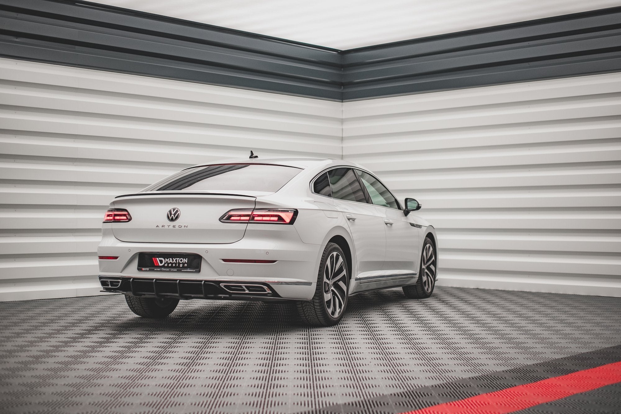 Maxton Design Street Pro Heckschürze passend für VW Arteon Limousine / Shooting Brake R-Line Mk1 Facelift