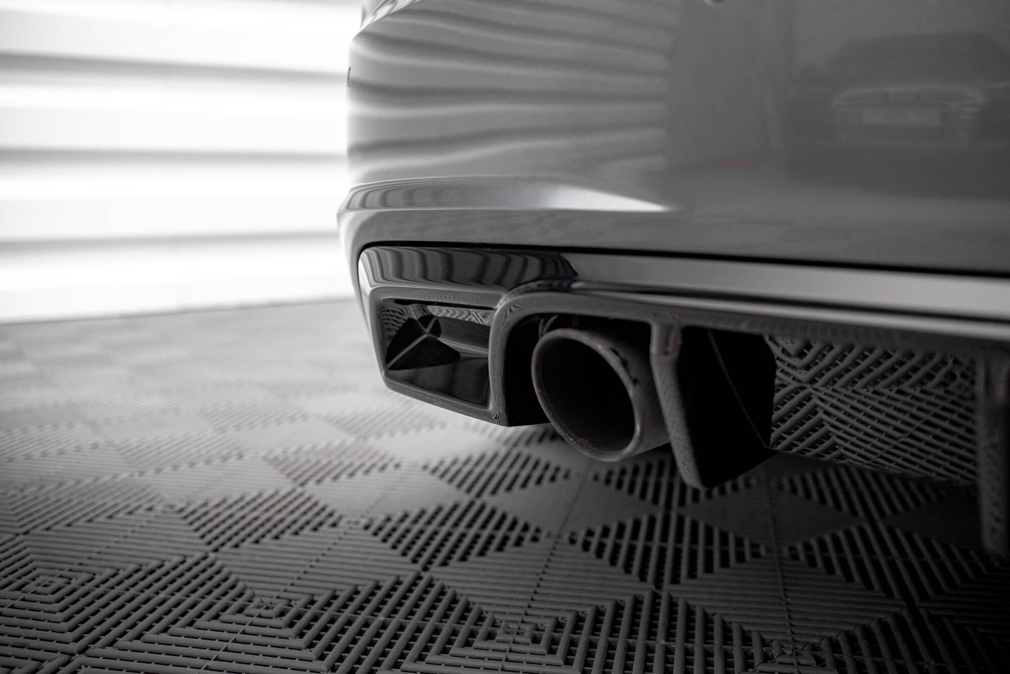 Maxton Design Diffusor Heck Ansatz passend für Audi TT S-Line 8S schwarz Hochglanz