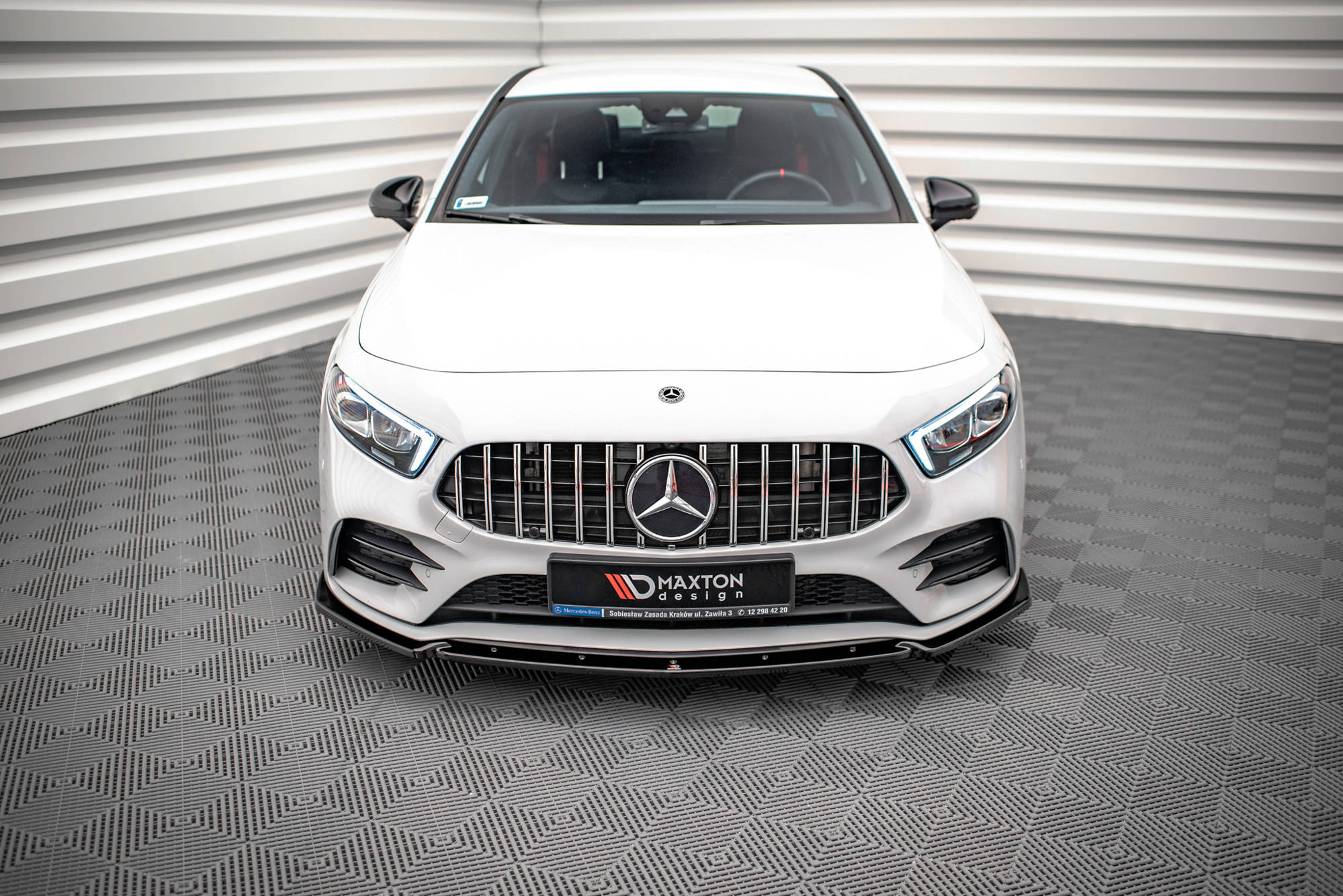 Maxton Design Street+ Spoilerlippe Front Ansatz V.4 passend für Mercedes A35 AMG / AMG-Line W177 schwarz Hochglanz