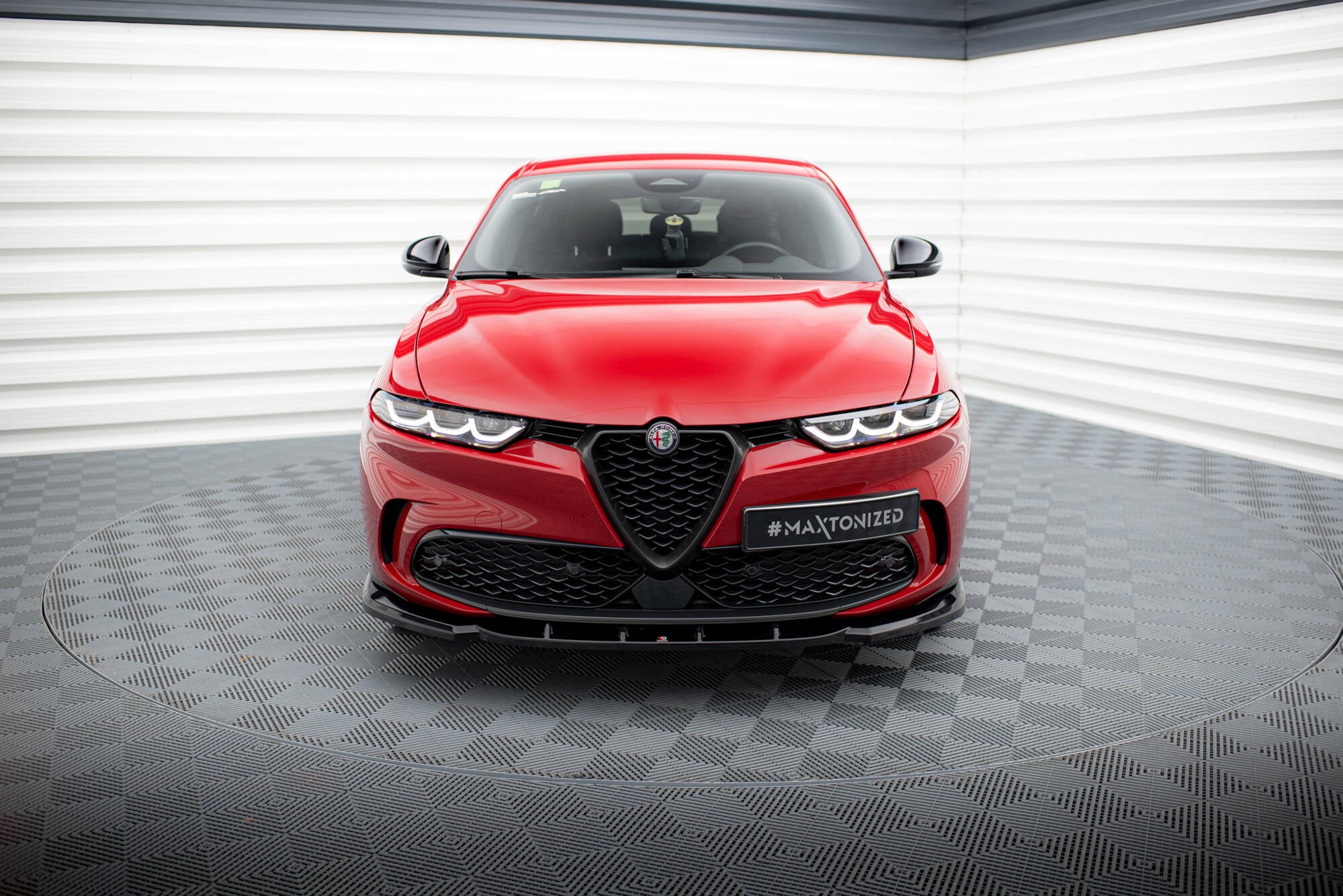 Maxton Design Street+ Spoilerlippe Front Ansatz V.2 passend für Alfa Romeo Tonale Mk1 schwarz Hochglanz