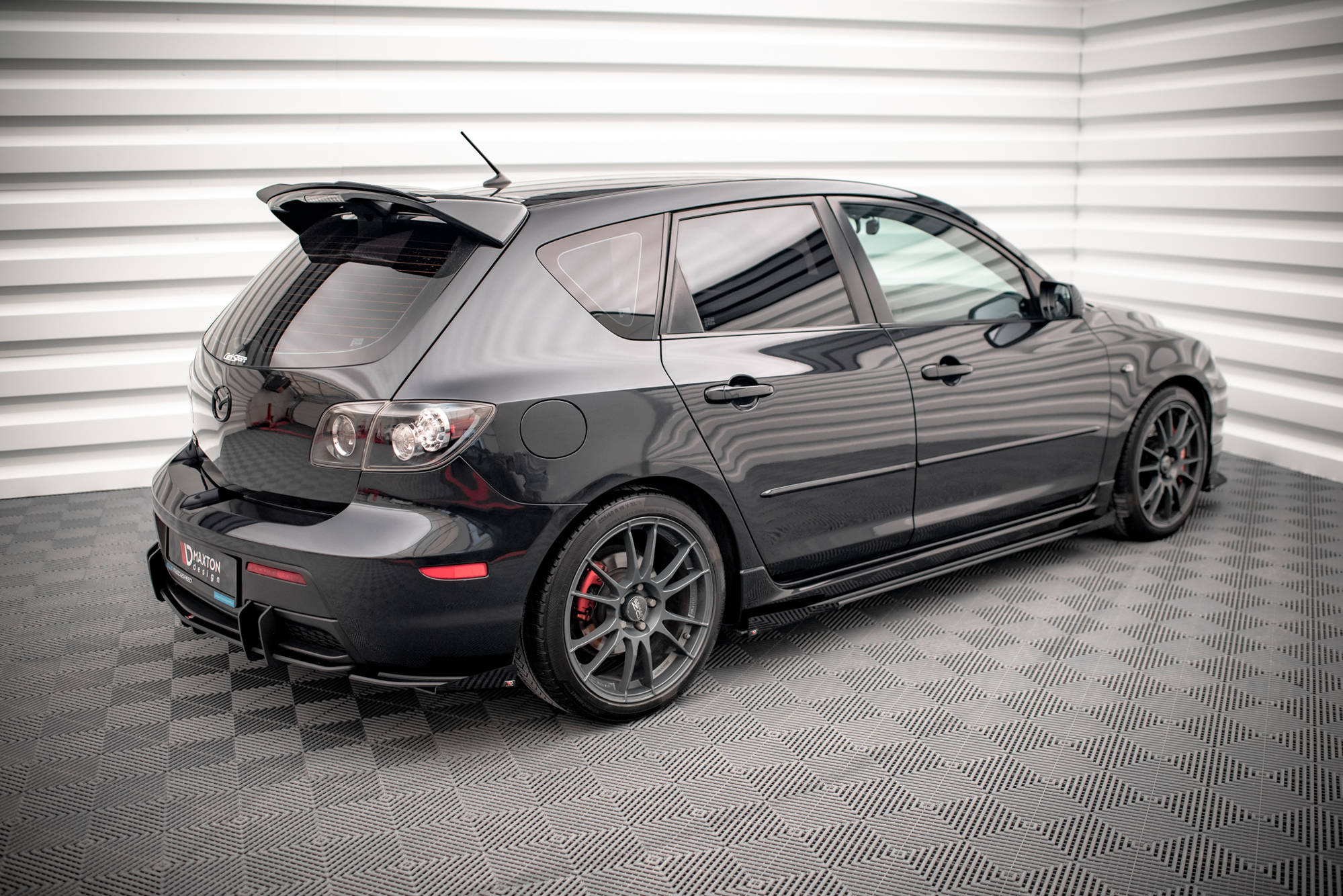 Maxton Design Street Pro Street+ Seitenschweller Leisten + Flaps passend für Mazda 3 MPS Mk1 schwarz Hochglanz