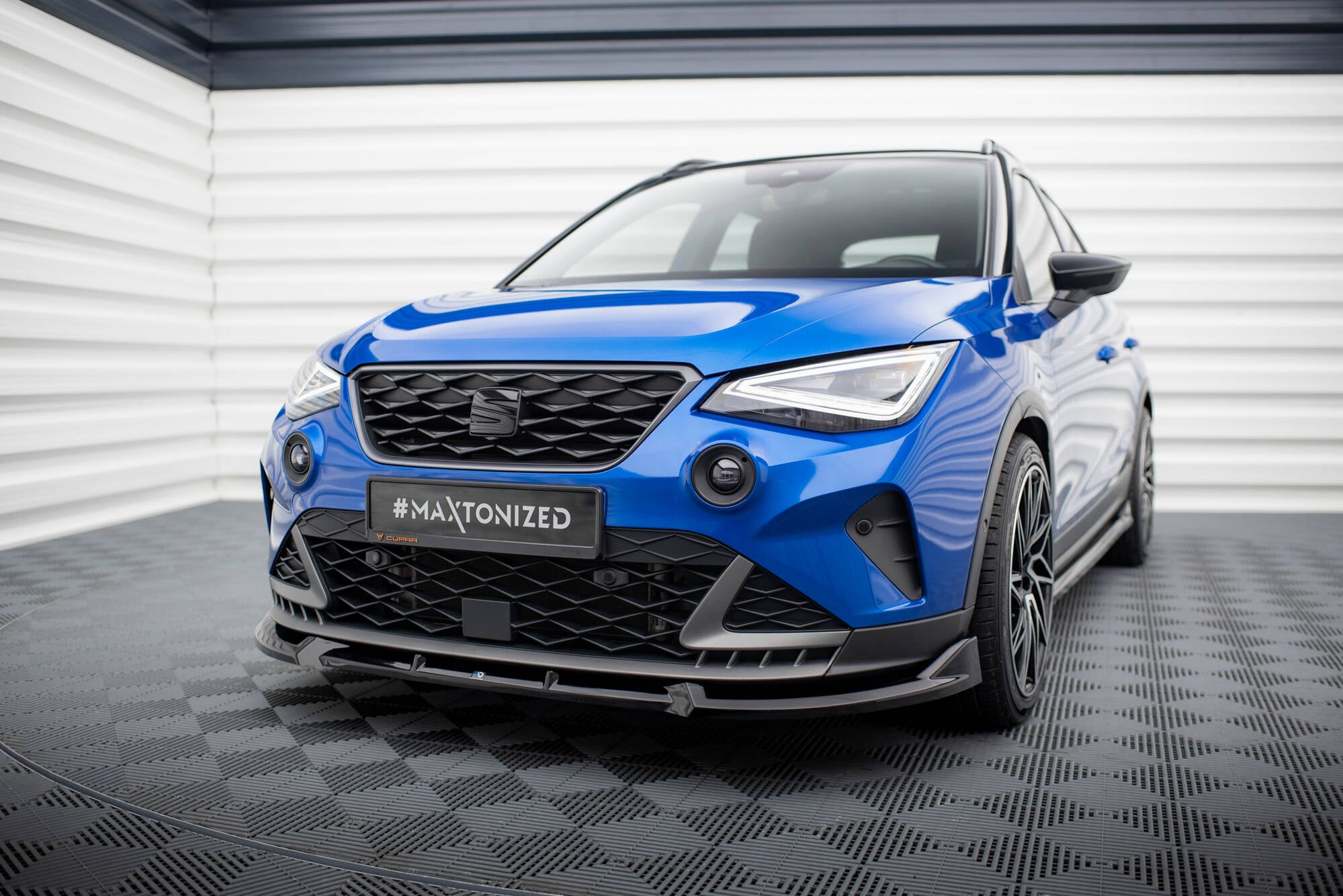Maxton Design Street+ Spoilerlippe Front Ansatz passend für Seat Arona FR Mk1 Facelift schwarz Hochglanz