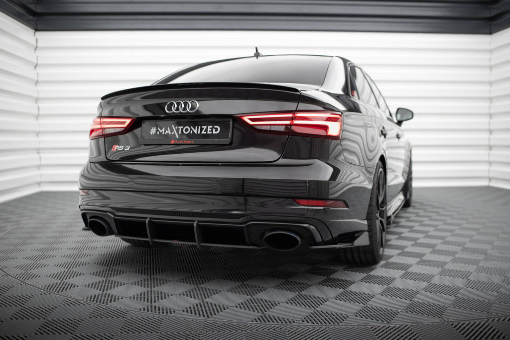 Maxton Design Hintere Seiten Flaps passend für Audi RS3 Limousine 8V Facelift schwarz Hochglanz
