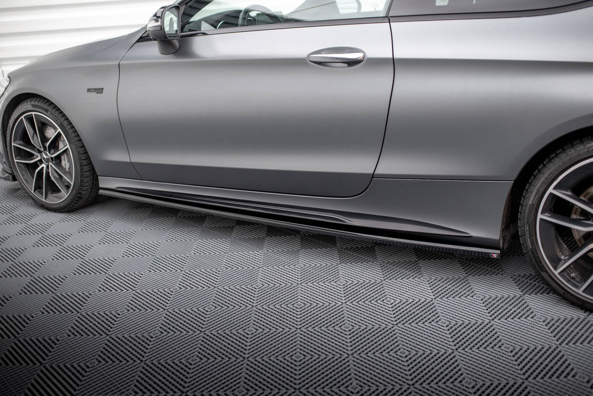 Maxton Design Street+ Seitenschweller Leisten passend für Mercedes-AMG C43 Coupe / Cabrio C205 Facelift / A205 Facelift schwarz Hochglanz