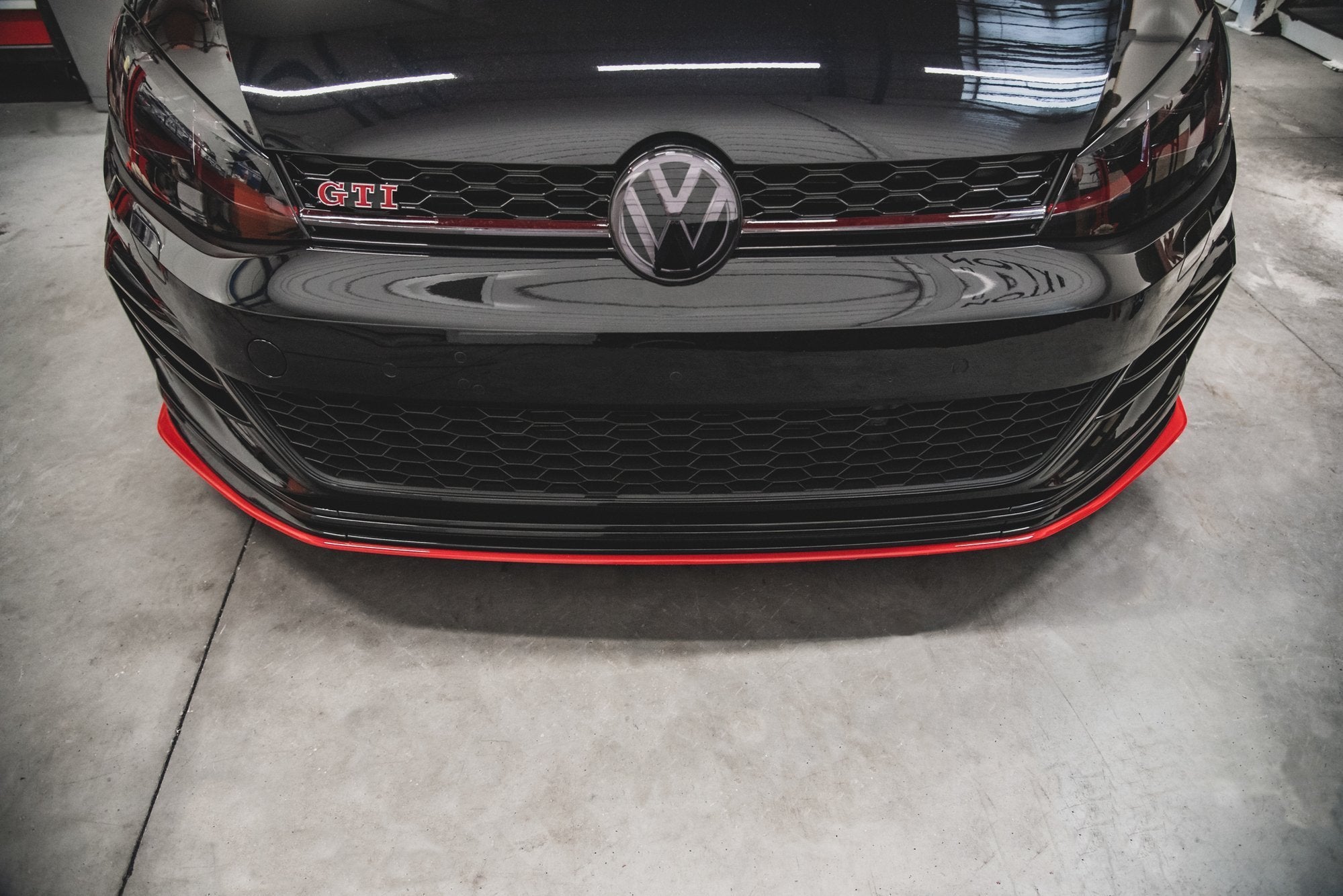 Maxton Design Front Ansatz für VW Golf 7 GTI TCR
