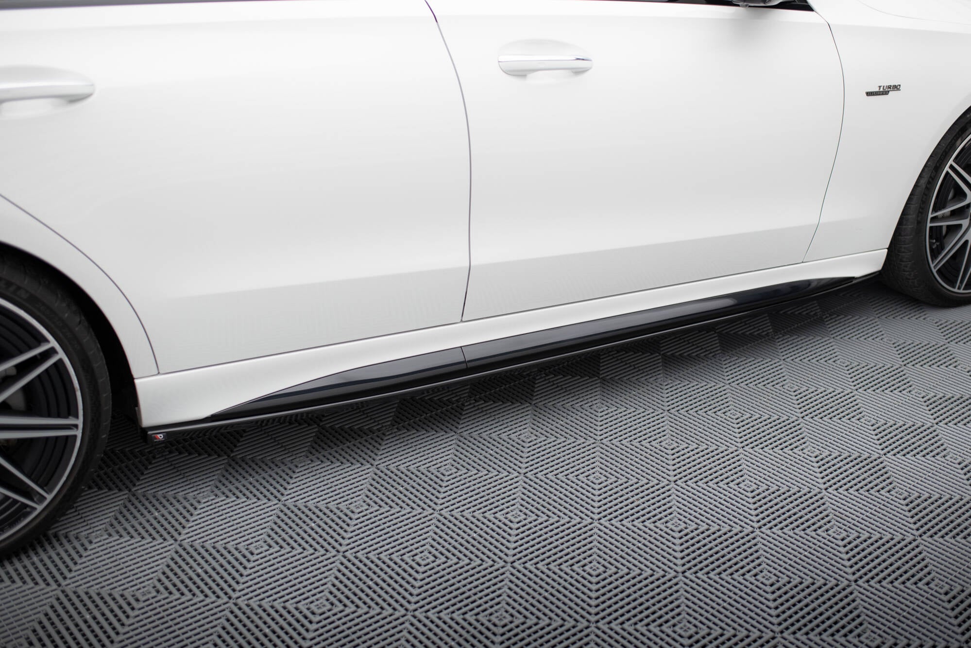 Maxton Design Street+ Seitenschweller Leisten passend für Mercedes-Benz C AMG-Line / 43 AMG W206 schwarz Hochglanz
